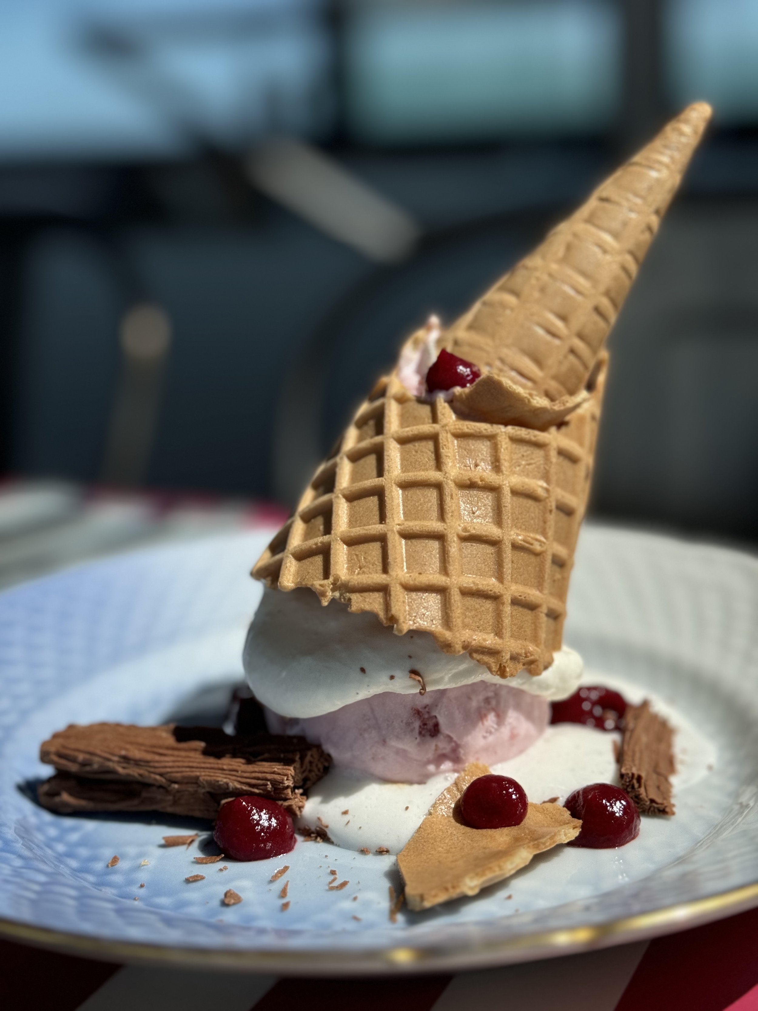 99 flake - frais de bois gel, strawberry ice cream, waffle cone and Italian meringue