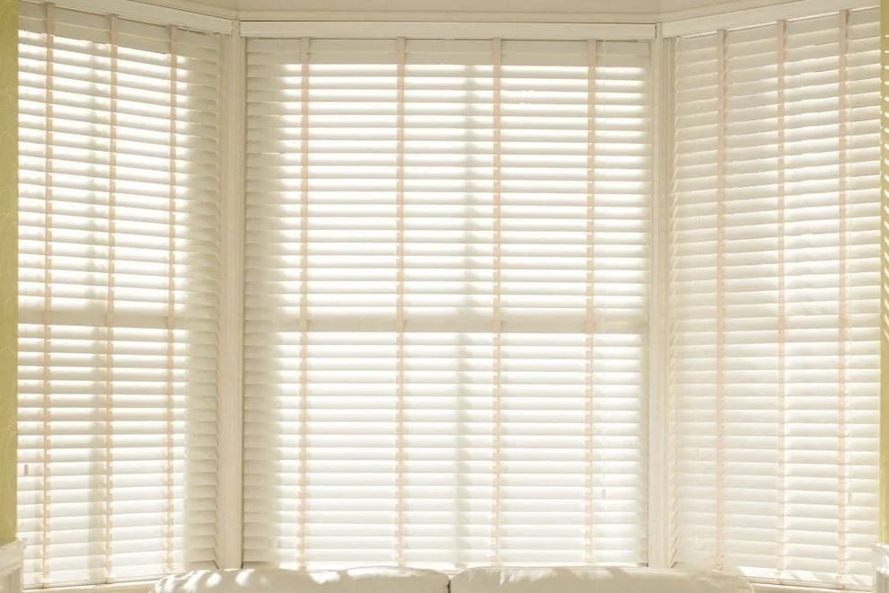 Coastal Interior Venetian Blinds - Custom Interior in Green Point