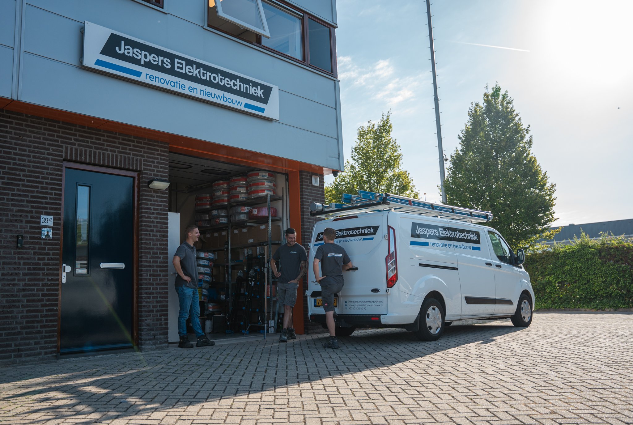 Jaspers Elektrotechniek foto's LR-18.jpg