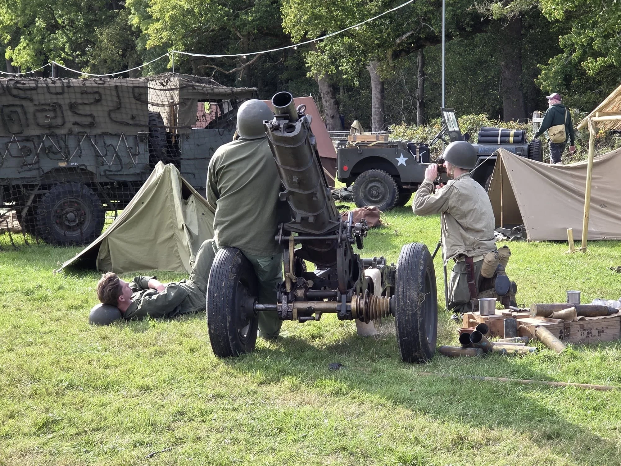 US Howitzer Crew.jpeg