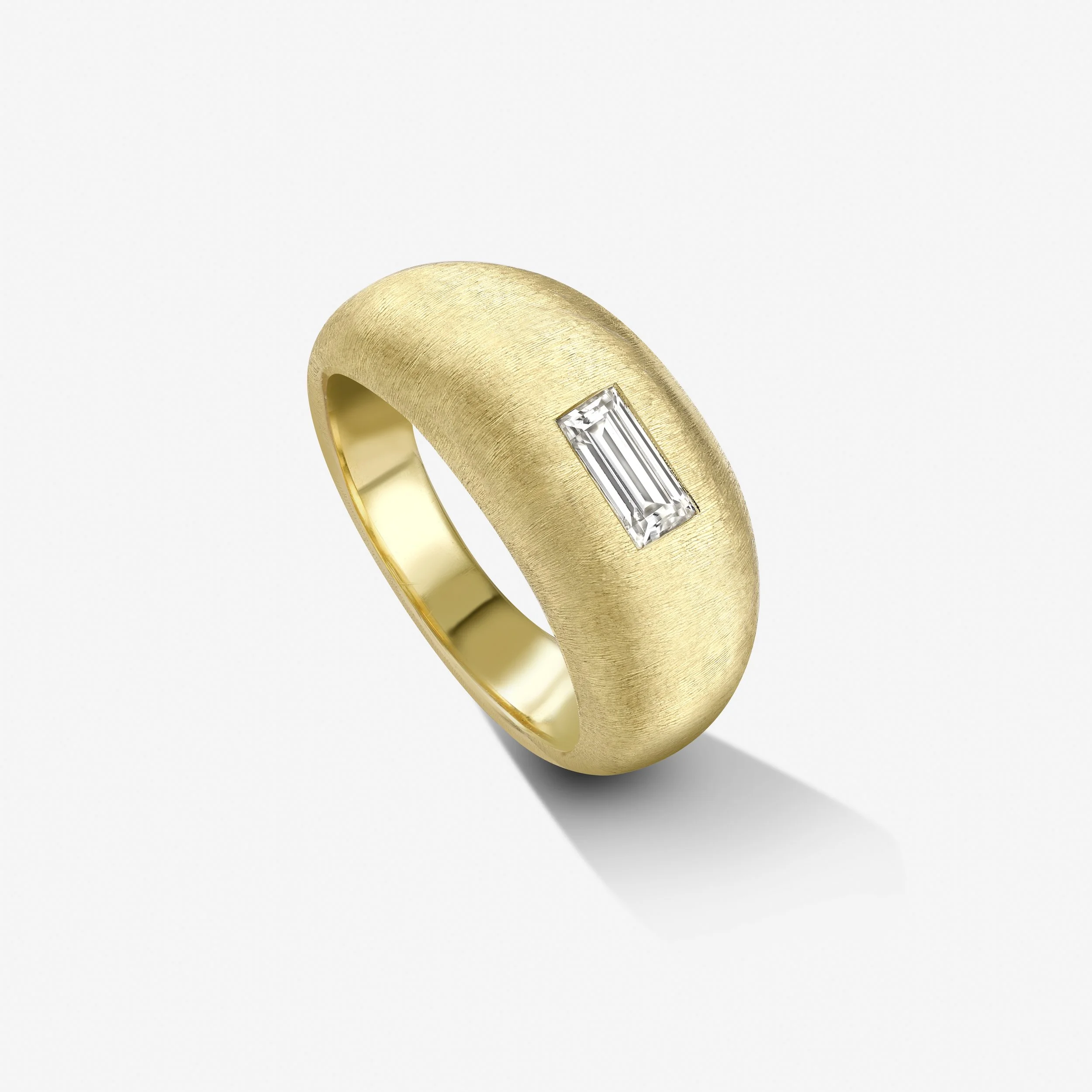 Liv Luttrell, Silk Ring, Diamond engagement ring
