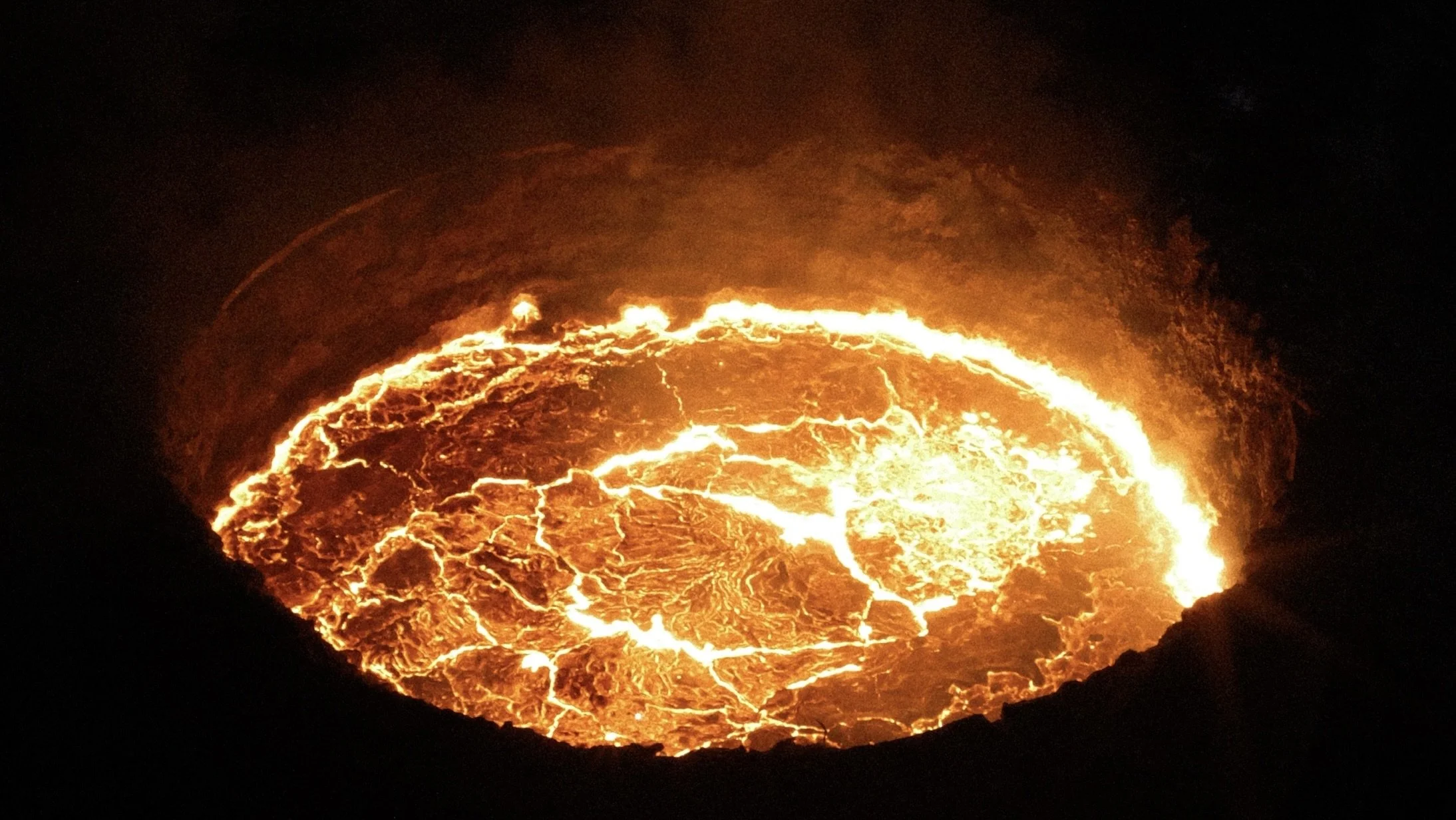 STBOU_Image_3_molten_steel_1.JPG