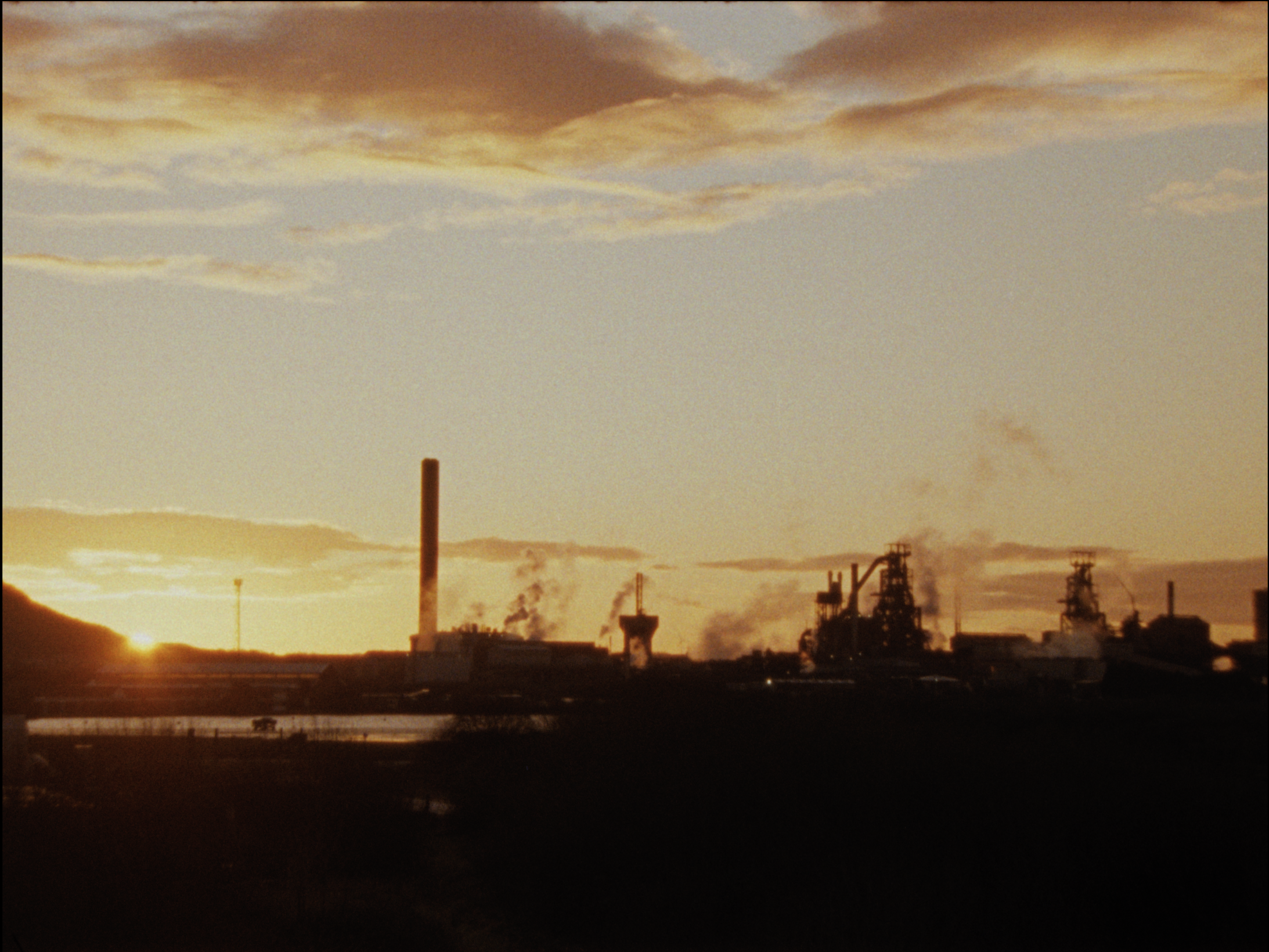 STBOU_Image_9_port_talbot_steelworks_silhouette .png