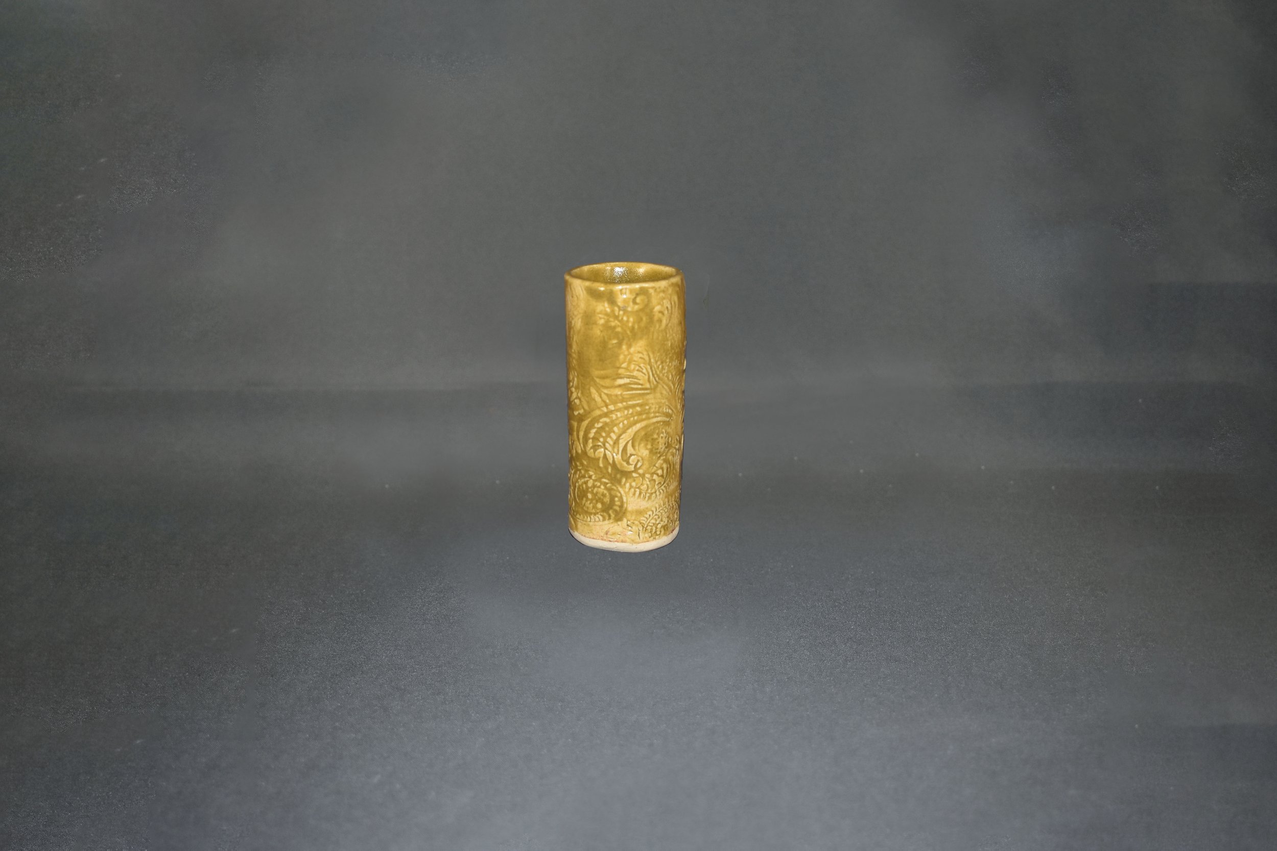 Small Vase09_view2.jpg