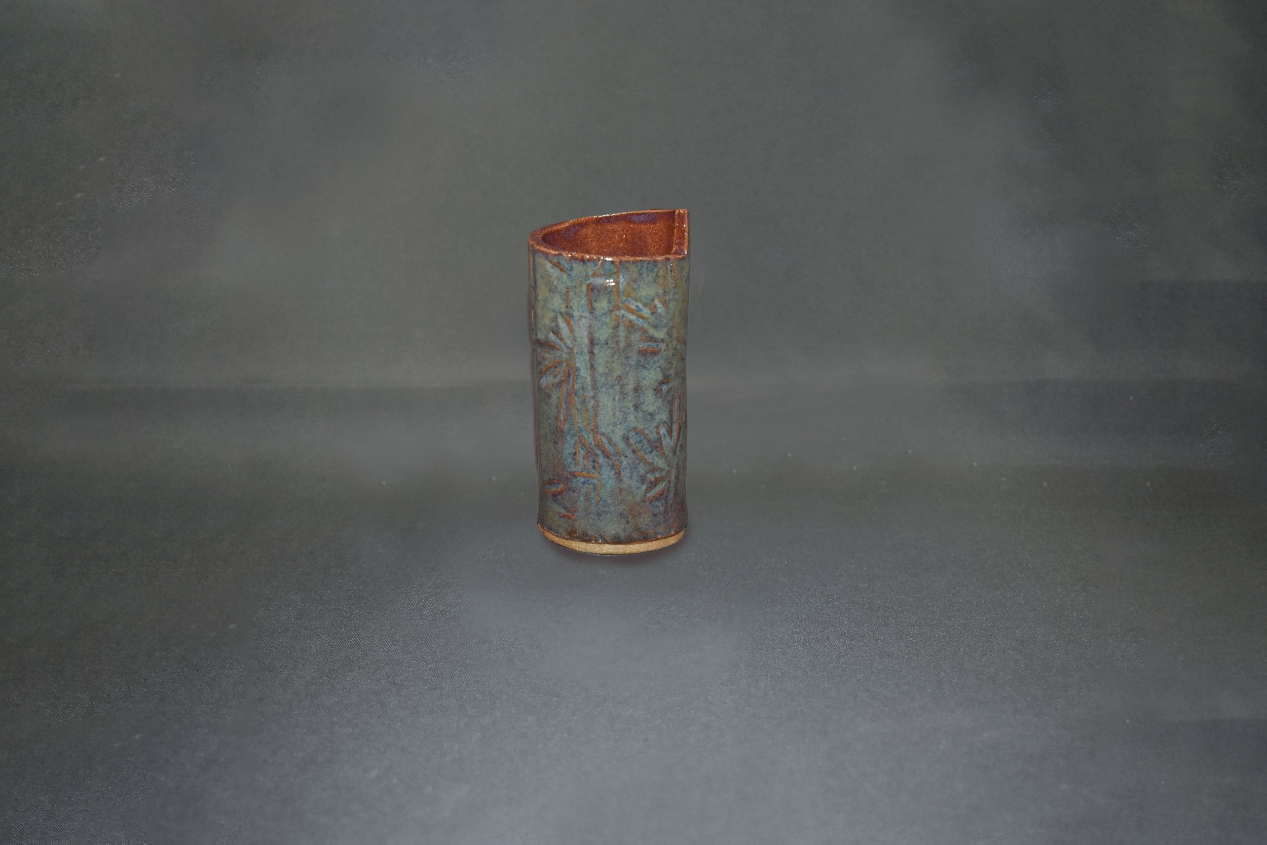 Small Vase8_View1.jpg