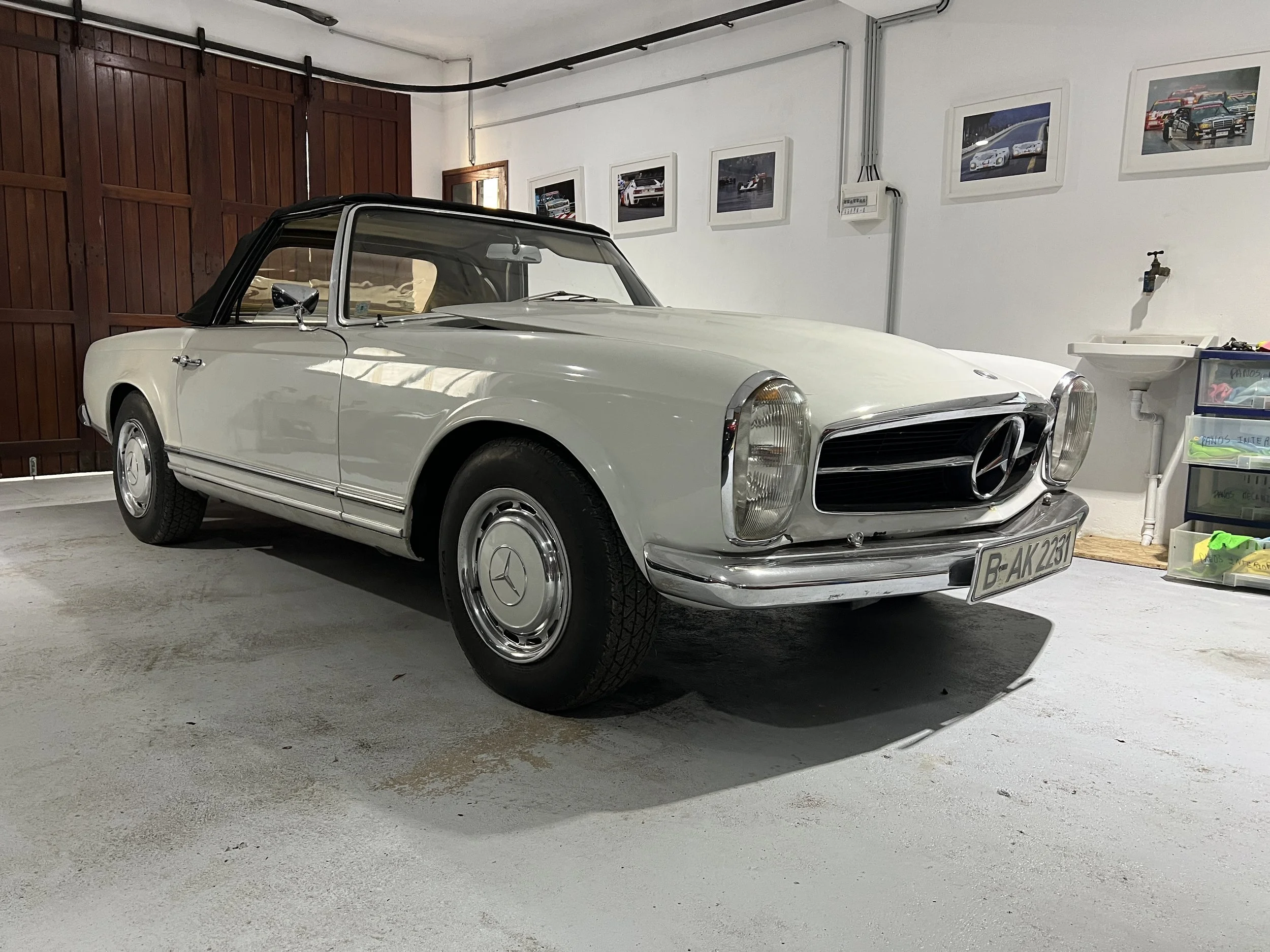 Mercedes Benz 250SL