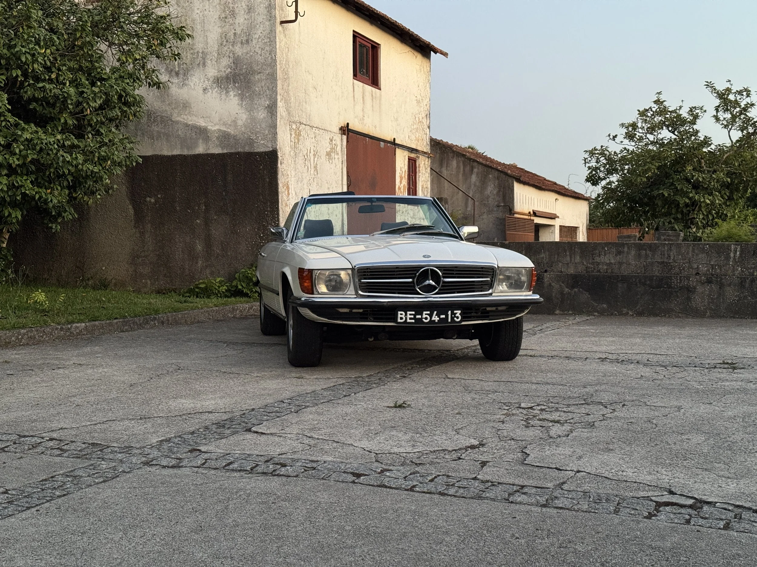 Mercedes Benz 350SL