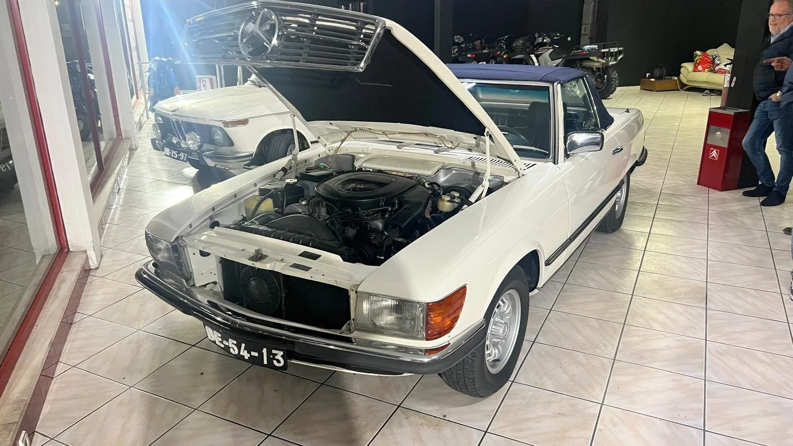 Mercedes Benz 350SL
