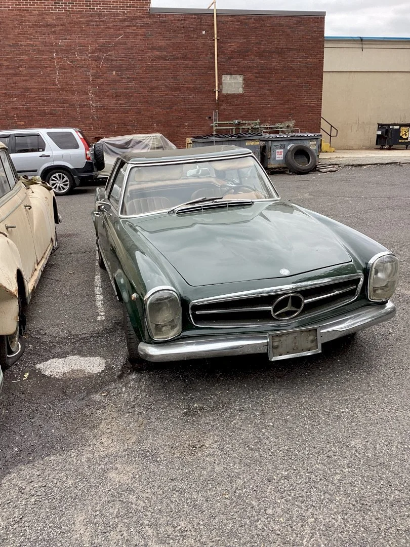 Mercedes Benz 230SL