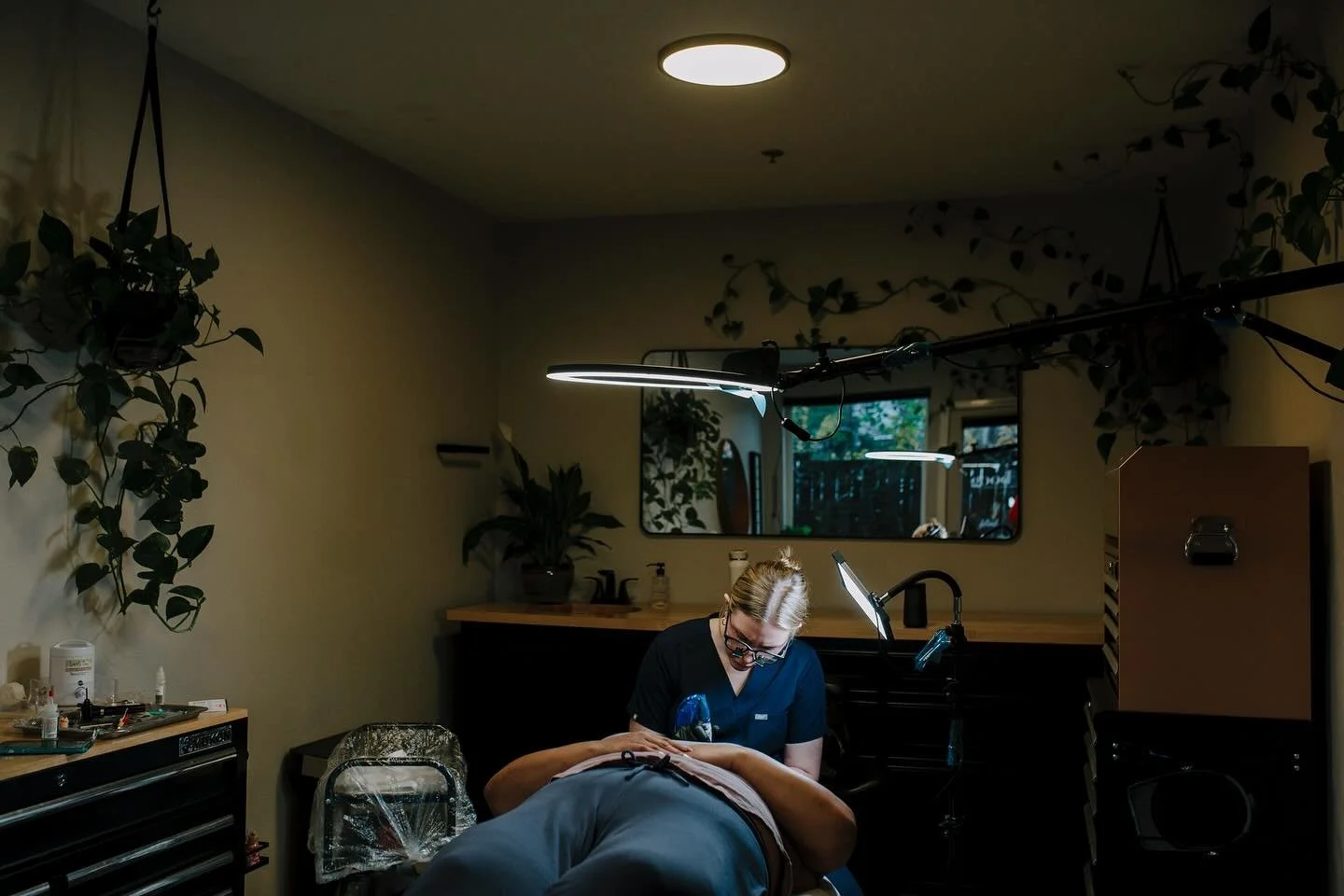 just you, me, and the plants 🥹🌱
&mdash;&mdash;
@peypeytheva 💅🏾
@kelli.rad 📸