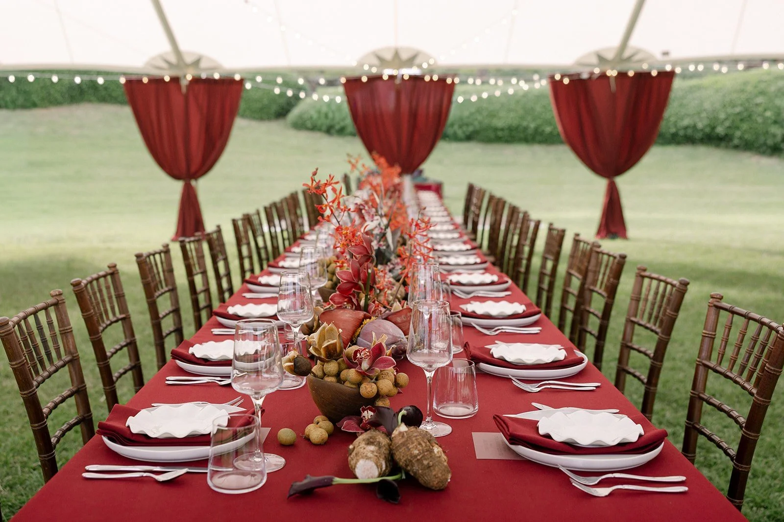 Reception inspiration for the Kalani Grand Experience