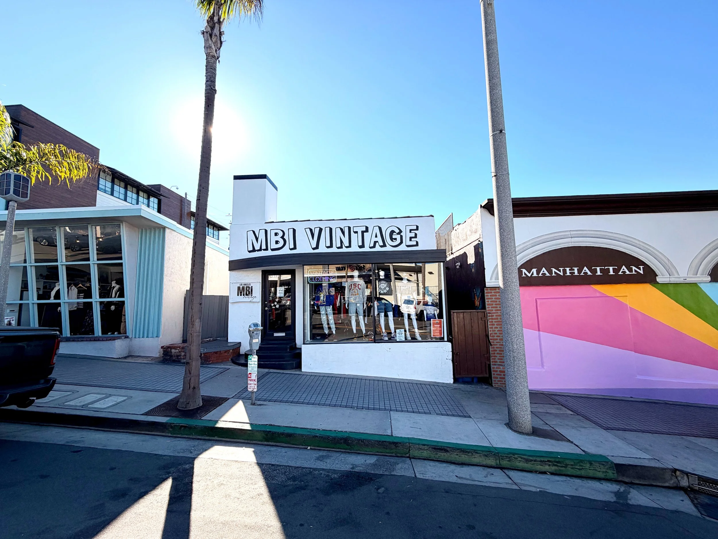 208 Manhattan Beach Blvd, Manhattan Beach