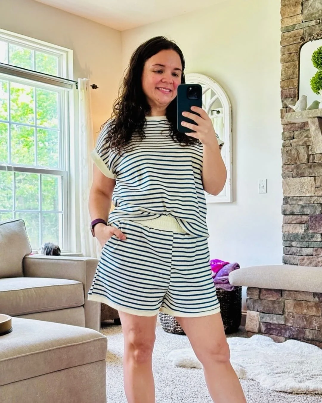 Nicole wearing a striped ANRABESS knit pajama set in a mirror selfie indoors
