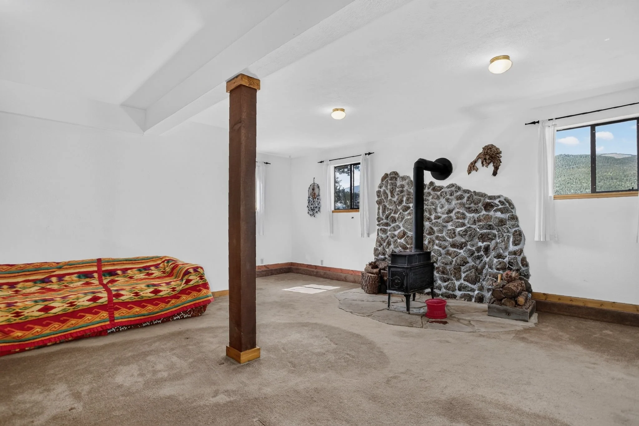 195_211 Cll De Lujan_FamilyRoomB.jpg
