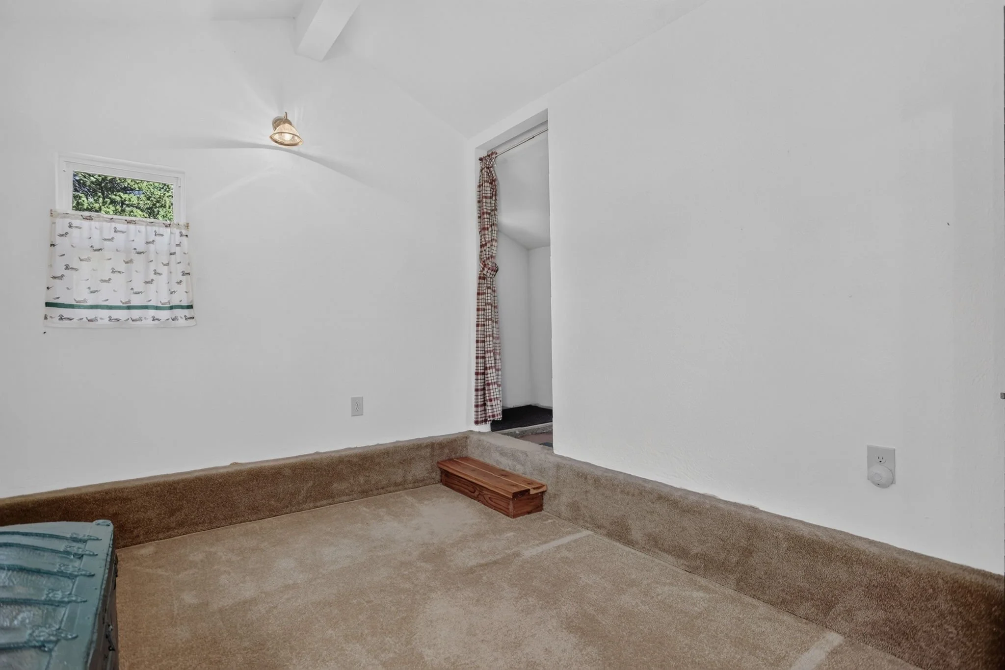 420_211 Cll De Lujan_GuestHouseB.jpg
