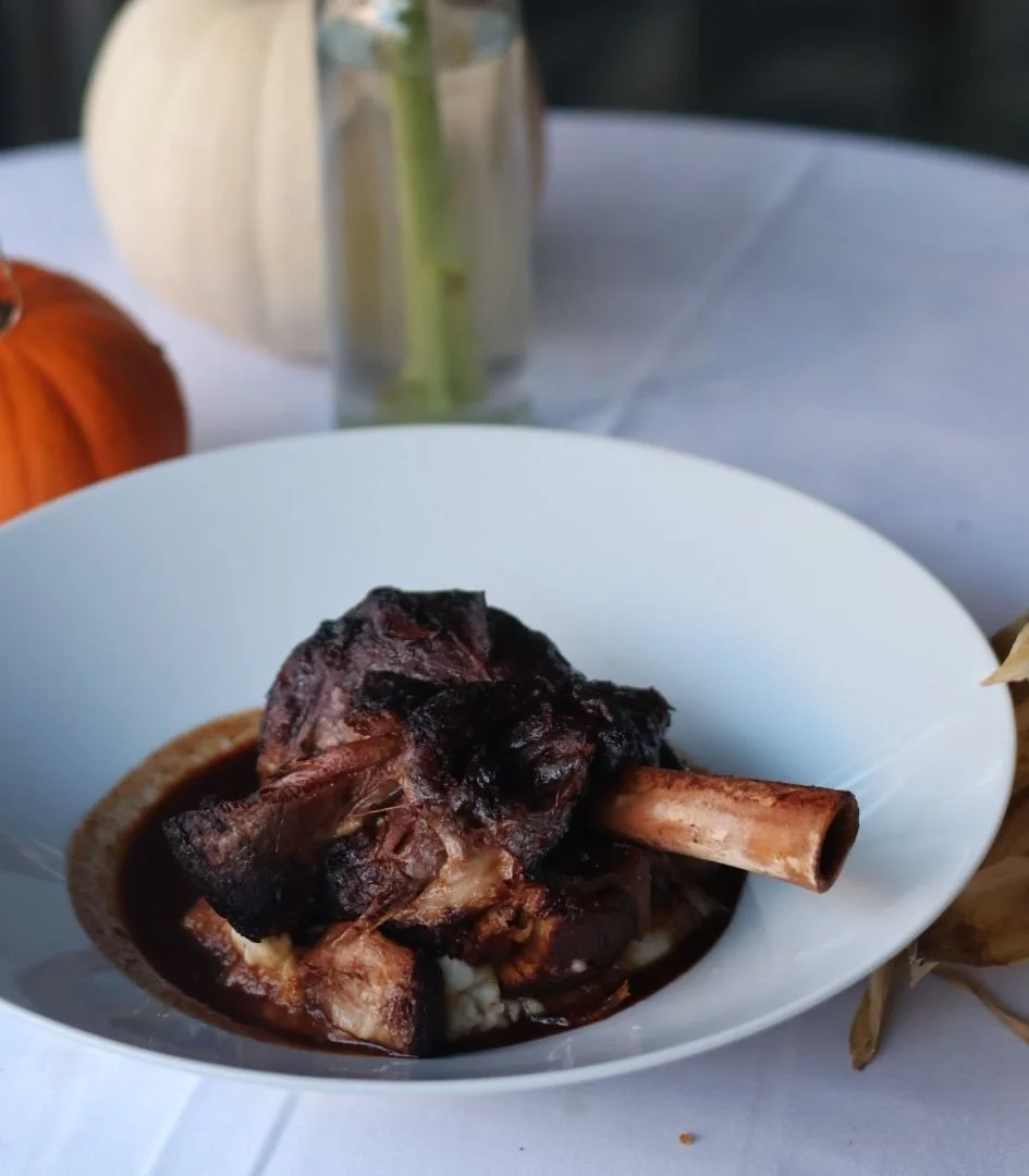 Autumn is on the menu—seasonal flavors, comfort, and luxury in every bite. π· Secure your reservation, link in bio.