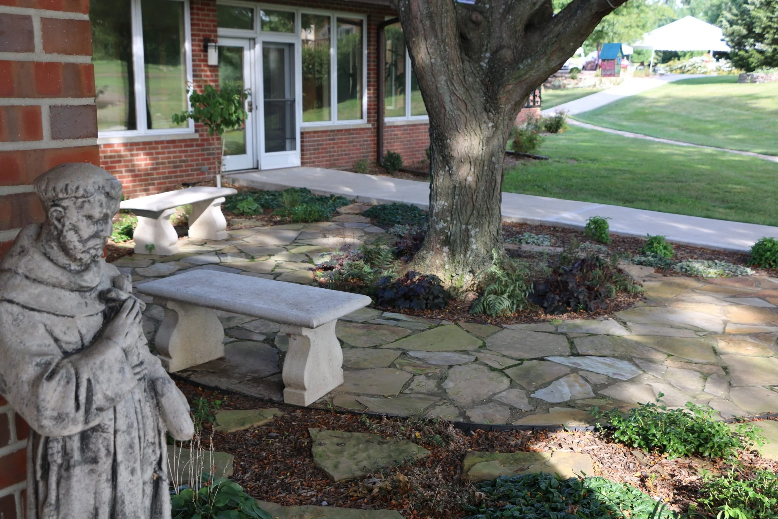 Support renovations at the Precious Blood Renewal Center