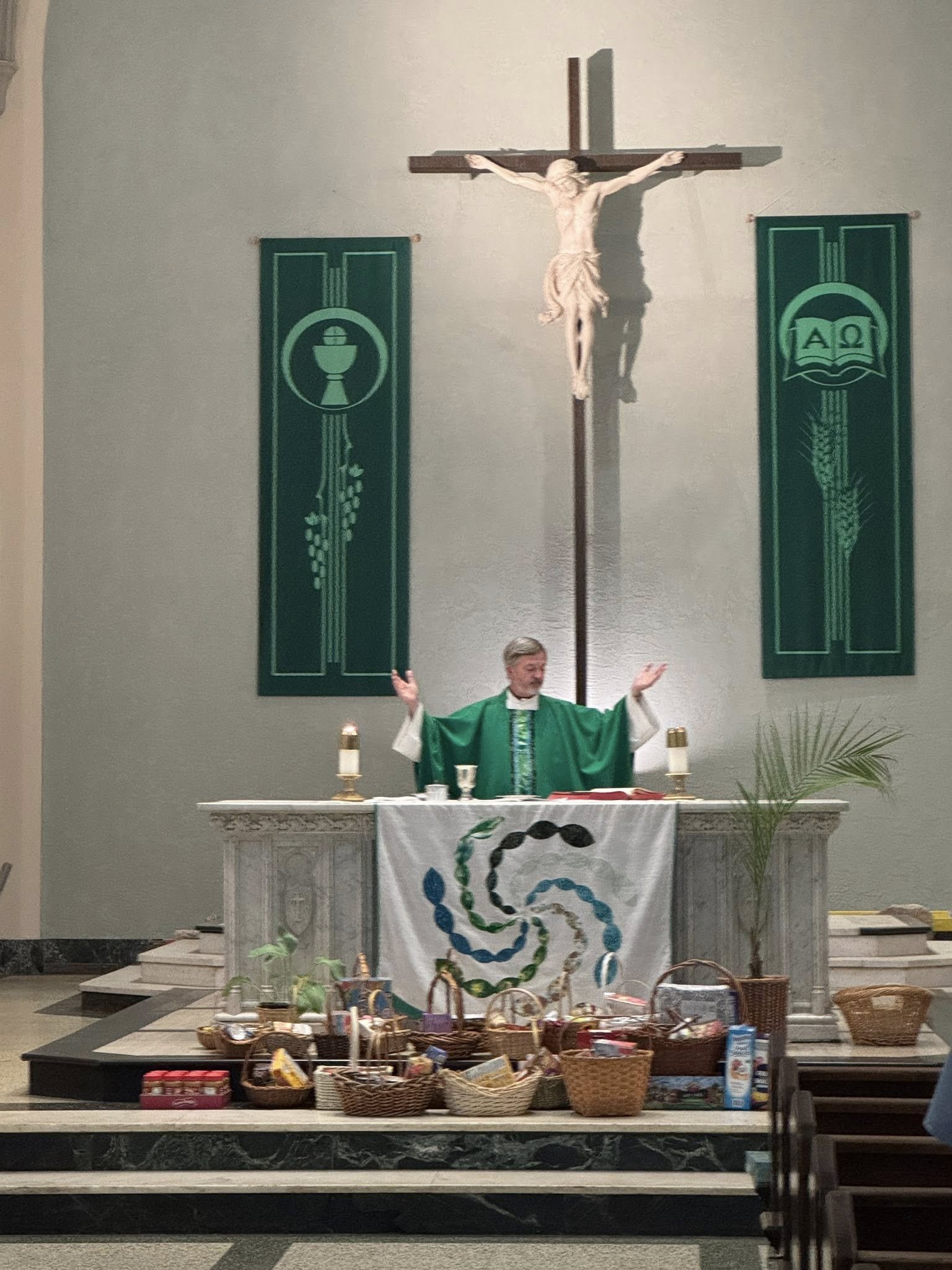 Precious Blood priests help to facilitate a synodal parish model