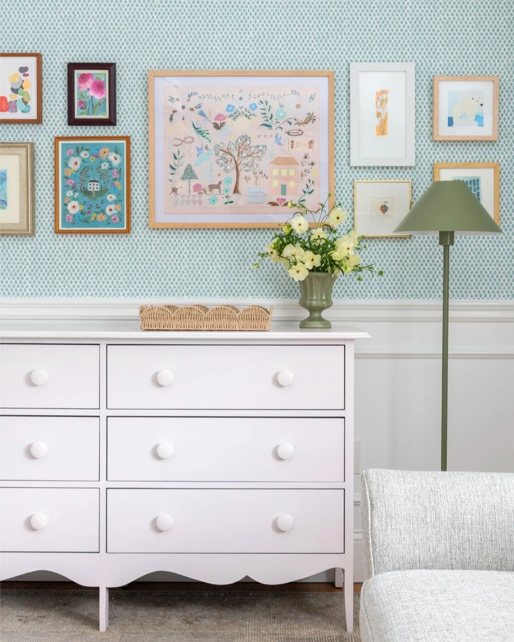 Sweet little nursery 🥰

Styled by @rheaj.styling 
Photos by @elainefredrickphotography