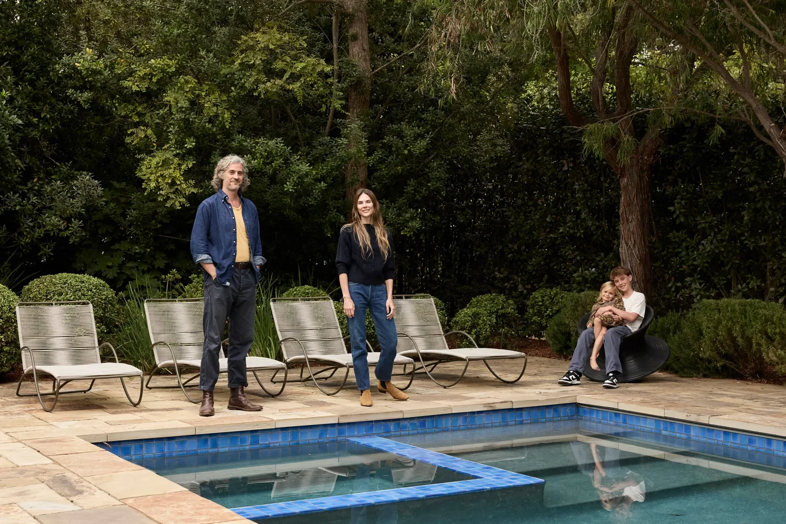 2024_09_21_Amanda Chantal Bacon_Kelly Bergin_510_Family_Portrait_3x3f.webp