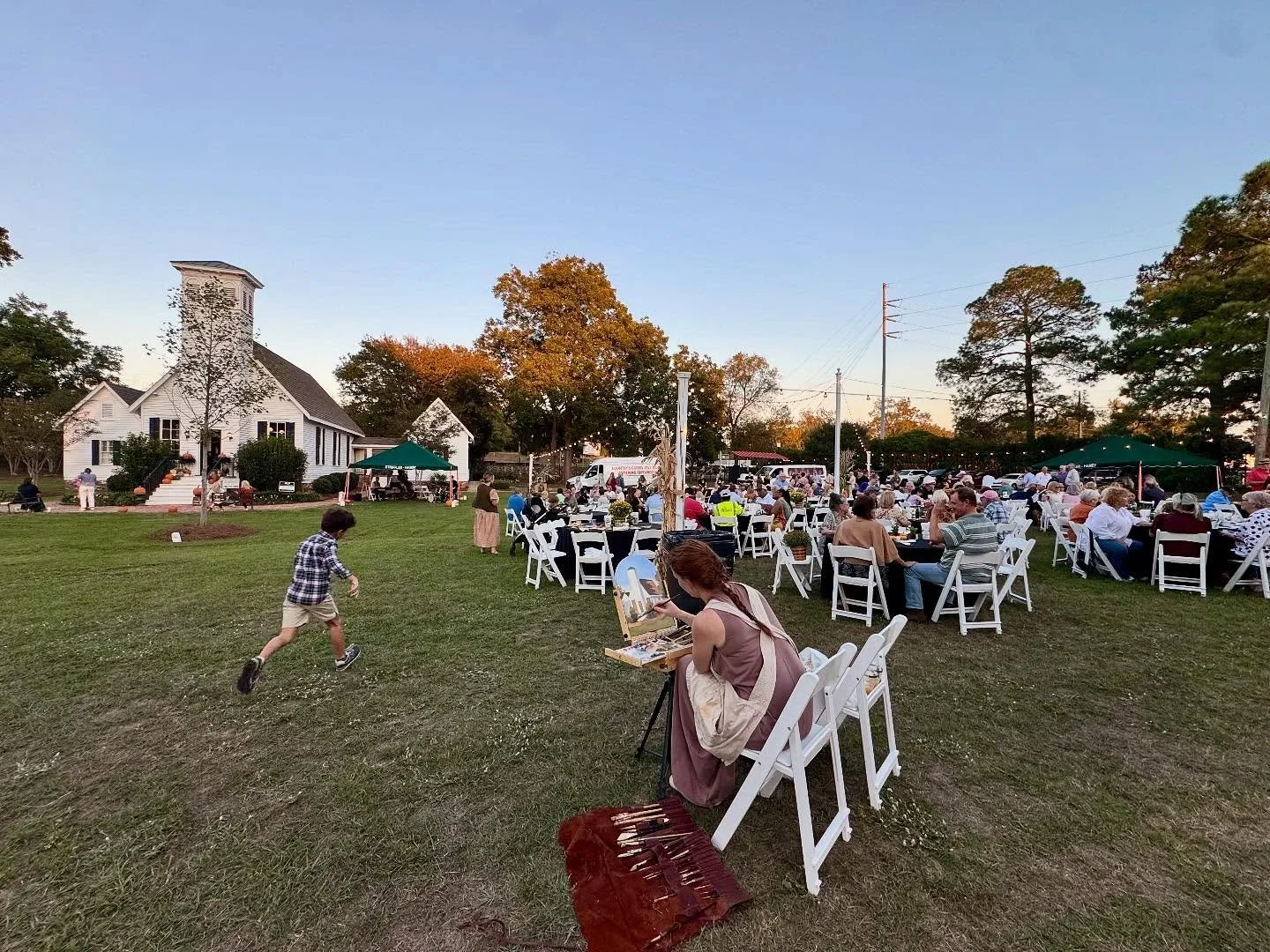Thank you to everyone who joined us for the 28th Annual Linwood Ramble! It was a truly magical evening — made possible by our incredible sponsors, volunteers, attendees, and everyone who helped bring the night to life. We’re so grateful f