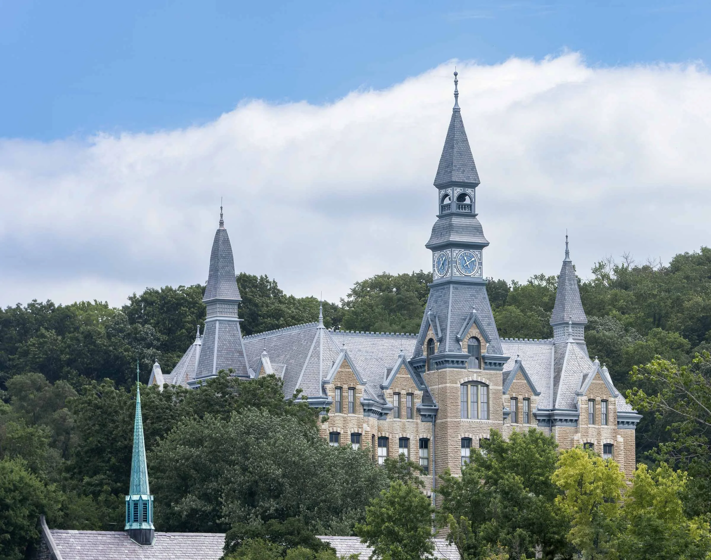 MacKay Hall Park College Web Version.jpg