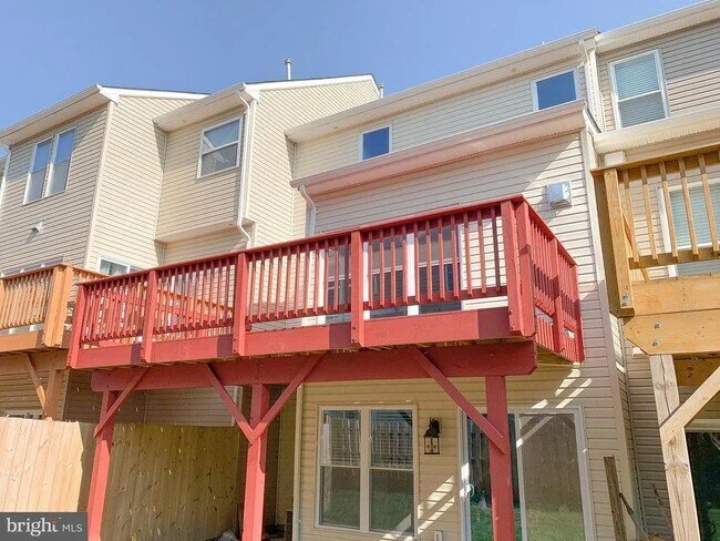 How to Repair Dry Rot in Wood: Step-by-Step Guide for Homeowners