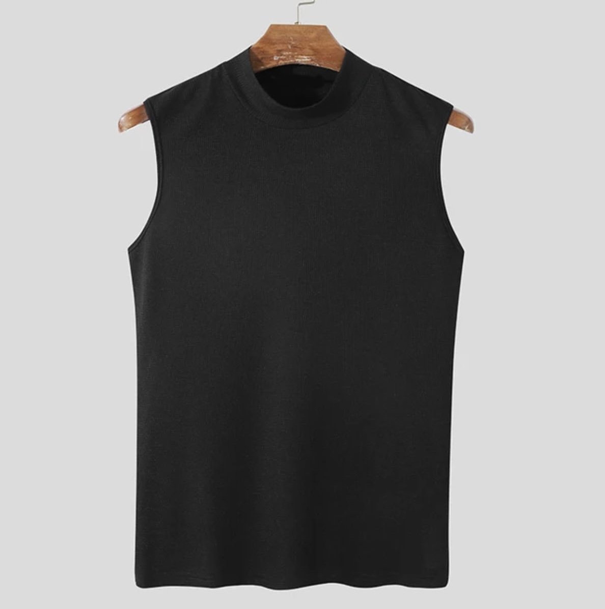 Sleevless black