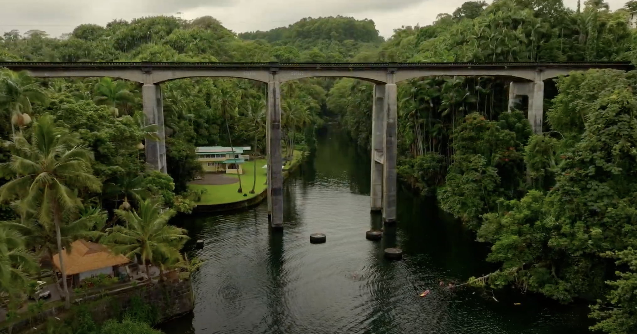 Honoli'i Bridge.png