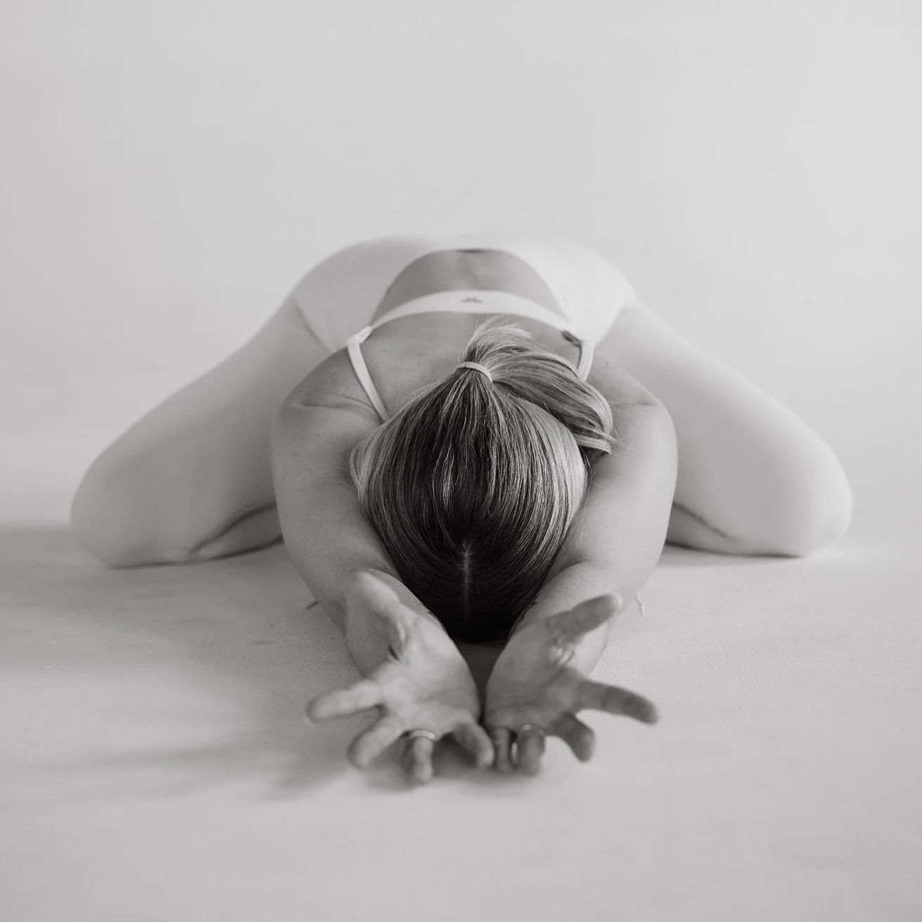 A friendly reminder that we have two beautiful offerings coming up with Lauren Best. ⁠
⁠
Somatics, Breathwork, Hypnosis &amp; Free Movement ⁠
⁠
September 19th |  7:00 - 8:30pm⁠
⁠
This practice offers a soothing blend of techniques to calm your nervou
