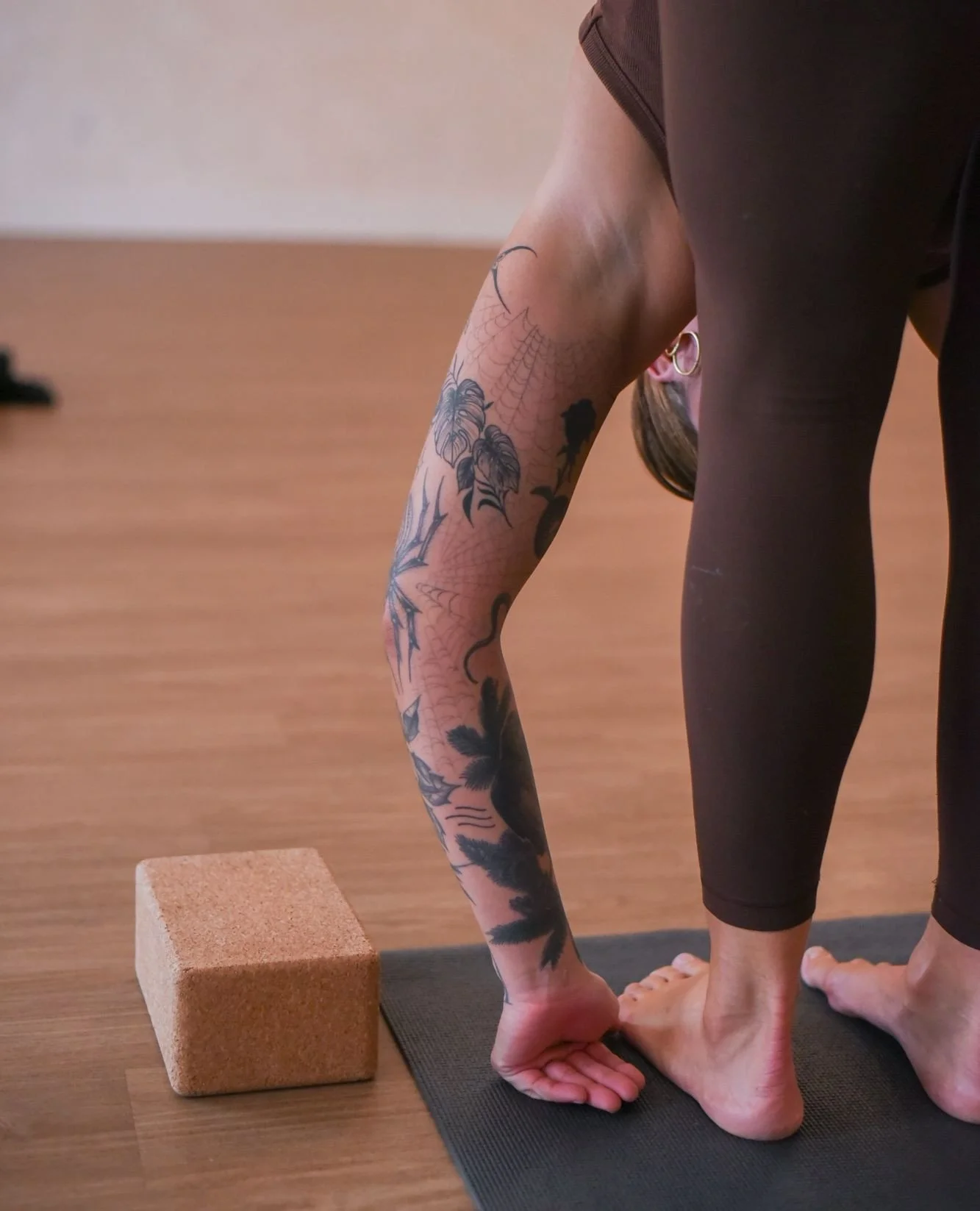 Students save at OC. ☺️🤍⁠
⁠
Our Student Connect Membership gives you 4 classes for $59/month, so you can make movement and self-care part of your routine.⁠
⁠
✨ 4 classes/month⁠
✨ $59/month⁠
✨ 3-month minimum commitment⁠
✨ Valid student ID required⁠

