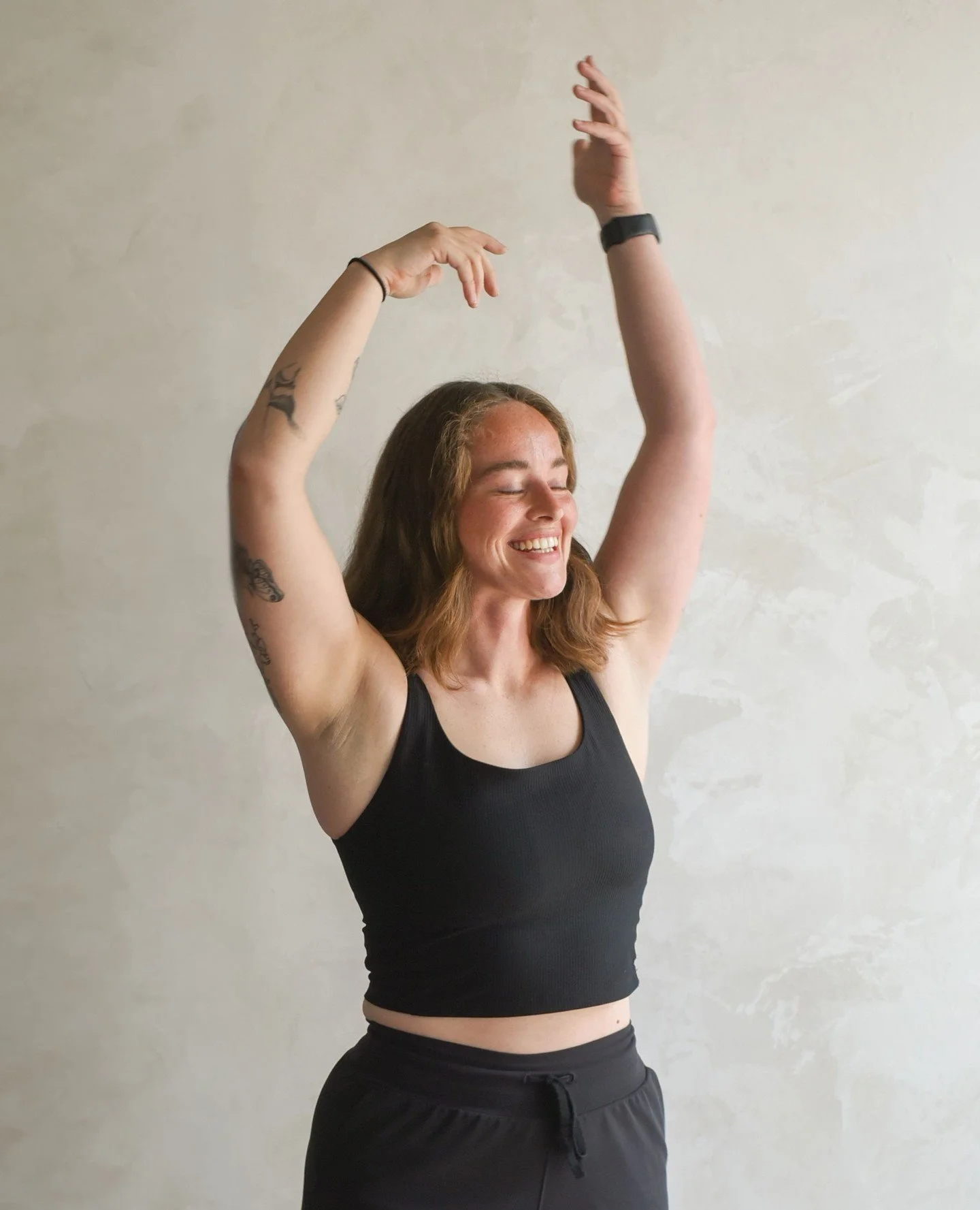 INTRODUCING | Sav Ginter ✨⁠
⁠
Sav&rsquo;s main intention as a teacher is to create space for students to feel capable, confident, and connected to their own practice. Her classes are welcome to all, with clear cues and creative sequencing that helps 