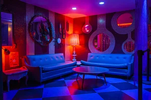 Beauty Bar Chicago photo