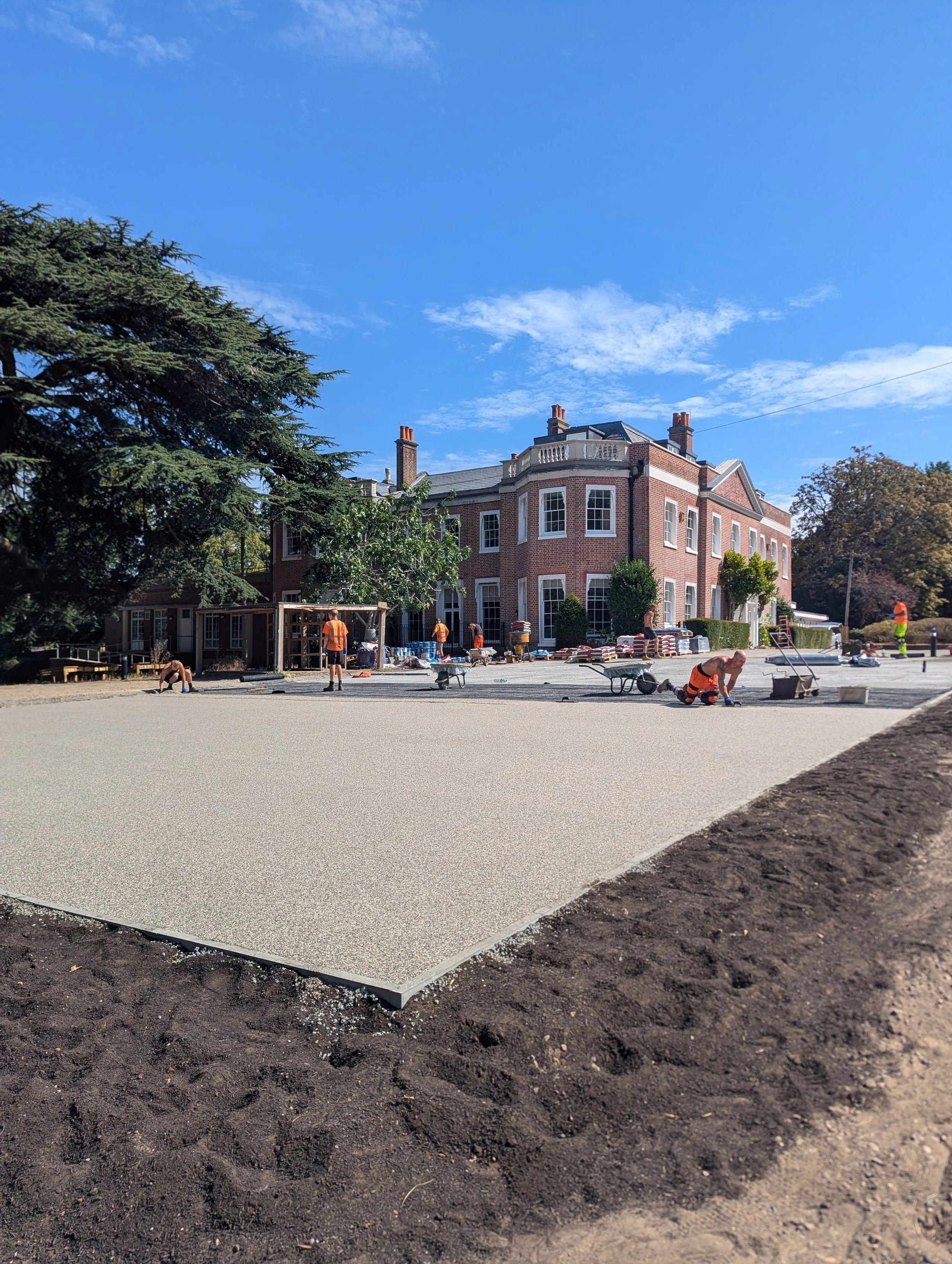 resin bound gravel car park installation croydon listed building
