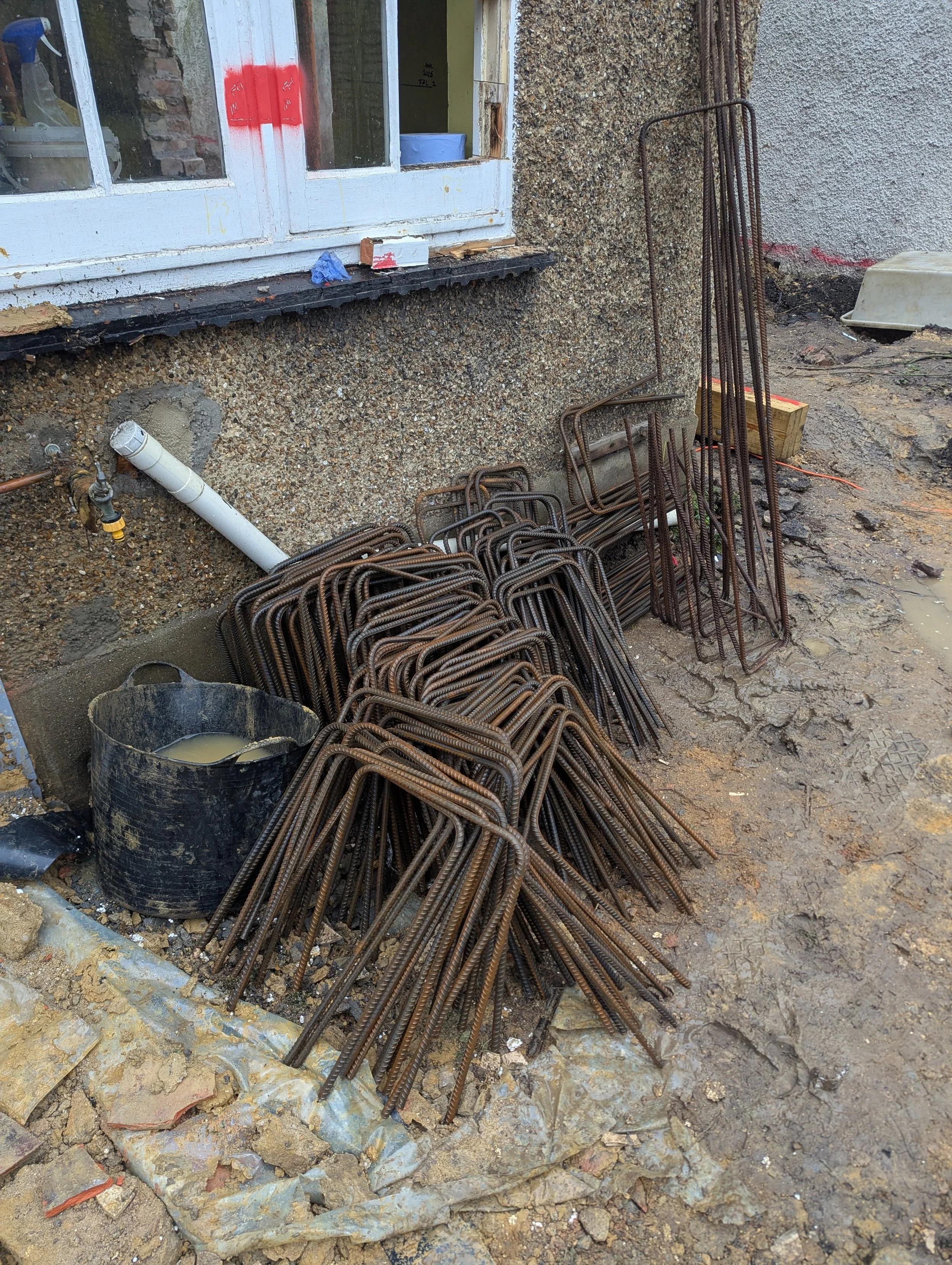 finchley extension bundle of steel bent for reinforcement cages to pads