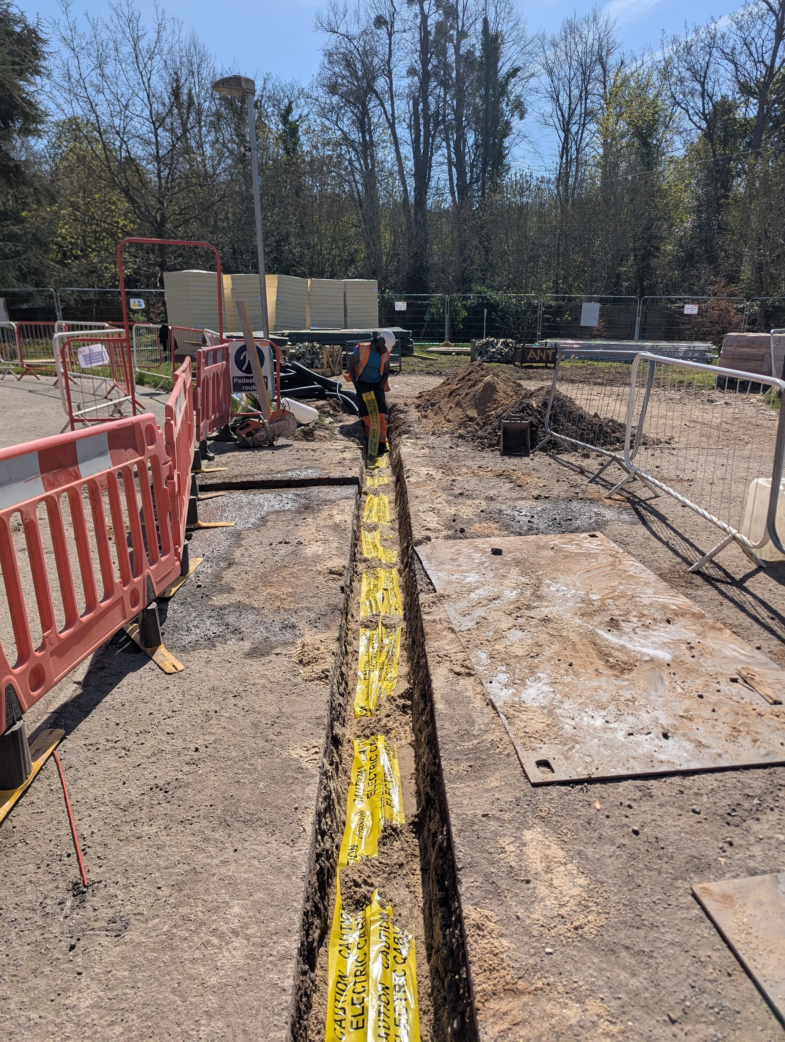 sen school croydon electrical ducting