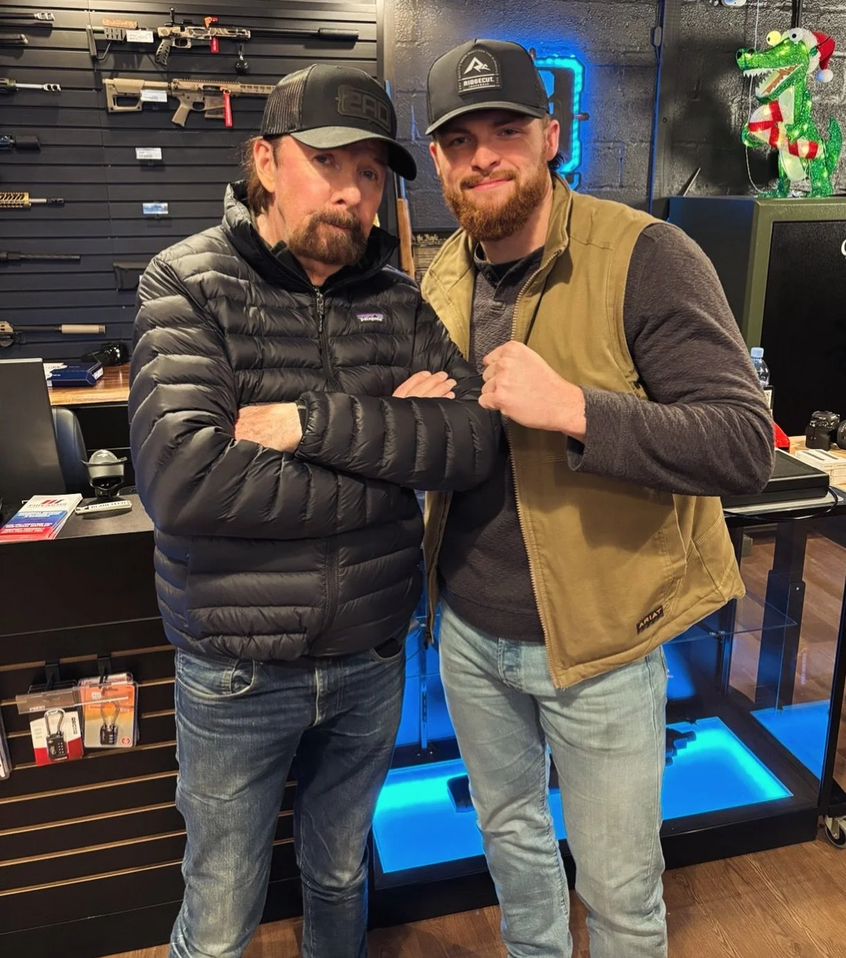 Honor to hang with Mr. @ronniedunn over at @2a.daddy with @taylorwinston making him some custom built rifles, hanging out, talking about life. Just a couple of outlaws!

Until next time 🫡🇺🇸

#countrymusic #brooksanddunn #music #country #outlaws