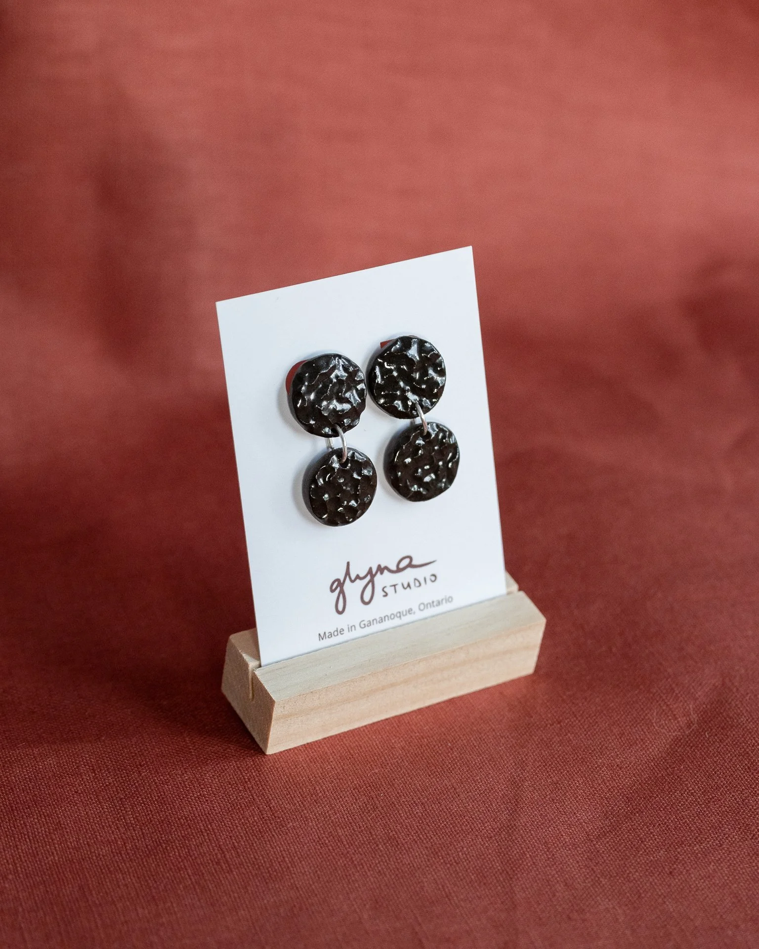 Drop Earrings — Round