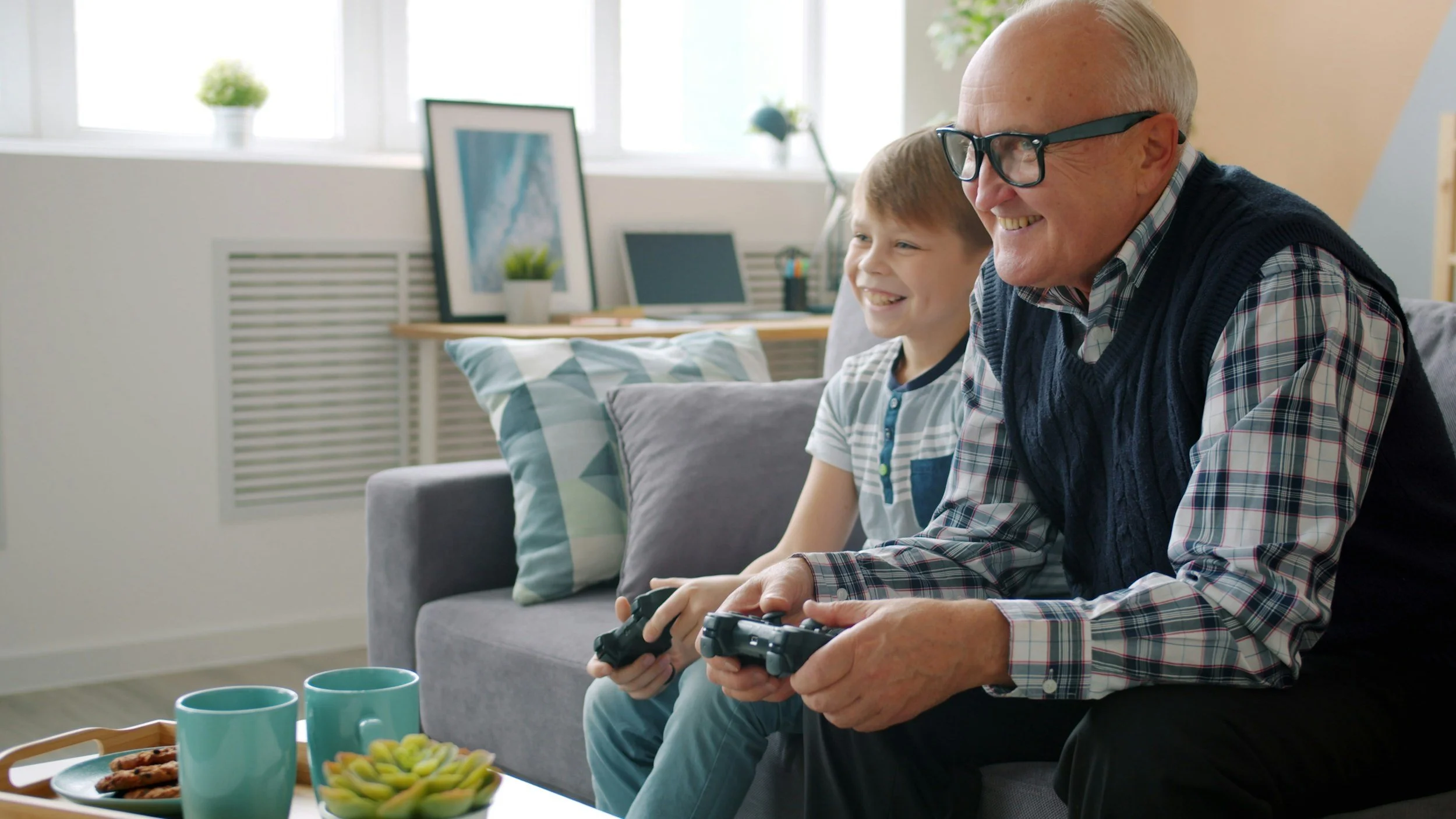 Millennials in ‘The Sandwich Generation’: Caring for Kids and Aging Parents at the Same Time