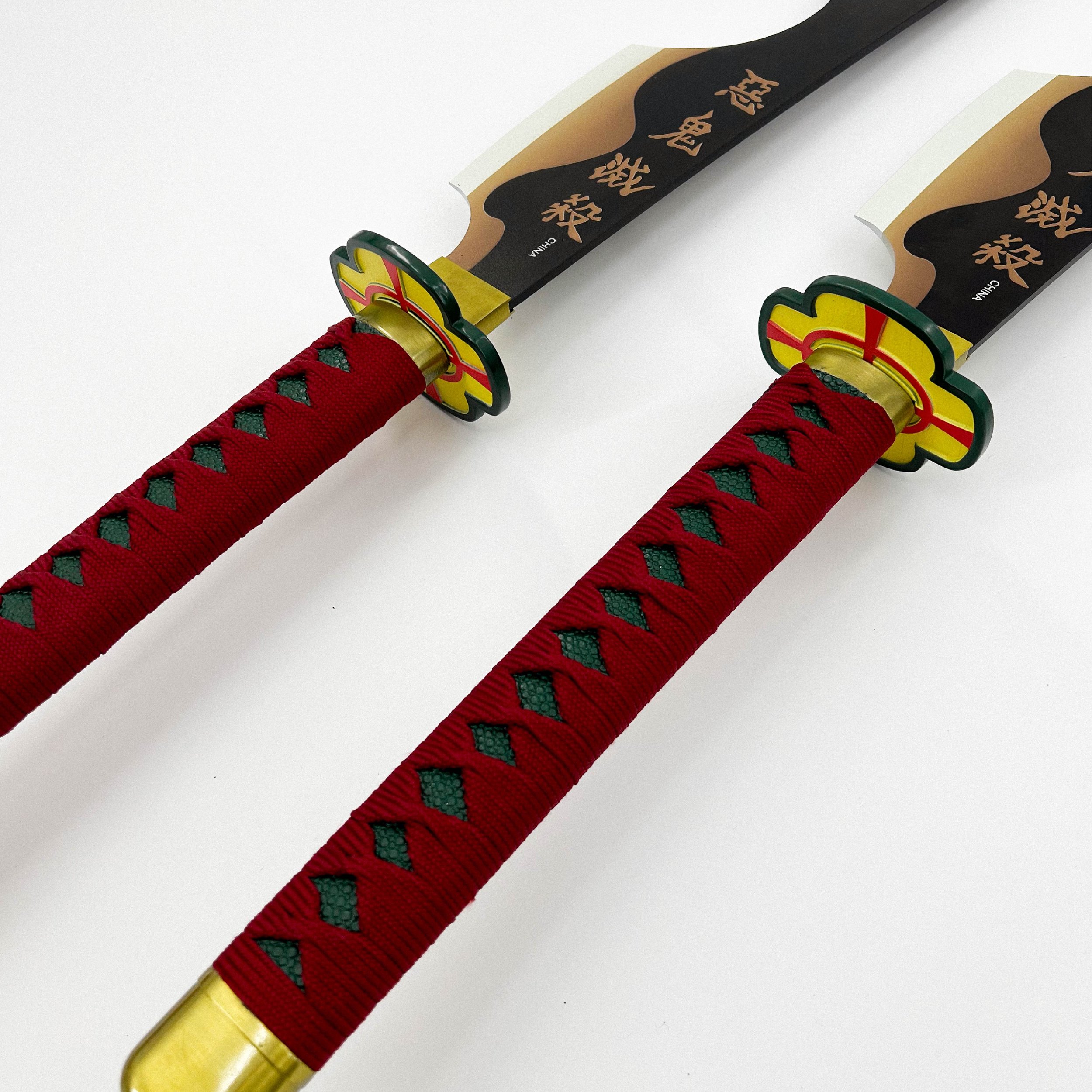 TENGEN-DEMON-SLAYER-ANIME-DUEL-WIELD-SWORD-SET-04_226fcad8-d3da-4528-a84e-611df31d5fcc.jpg