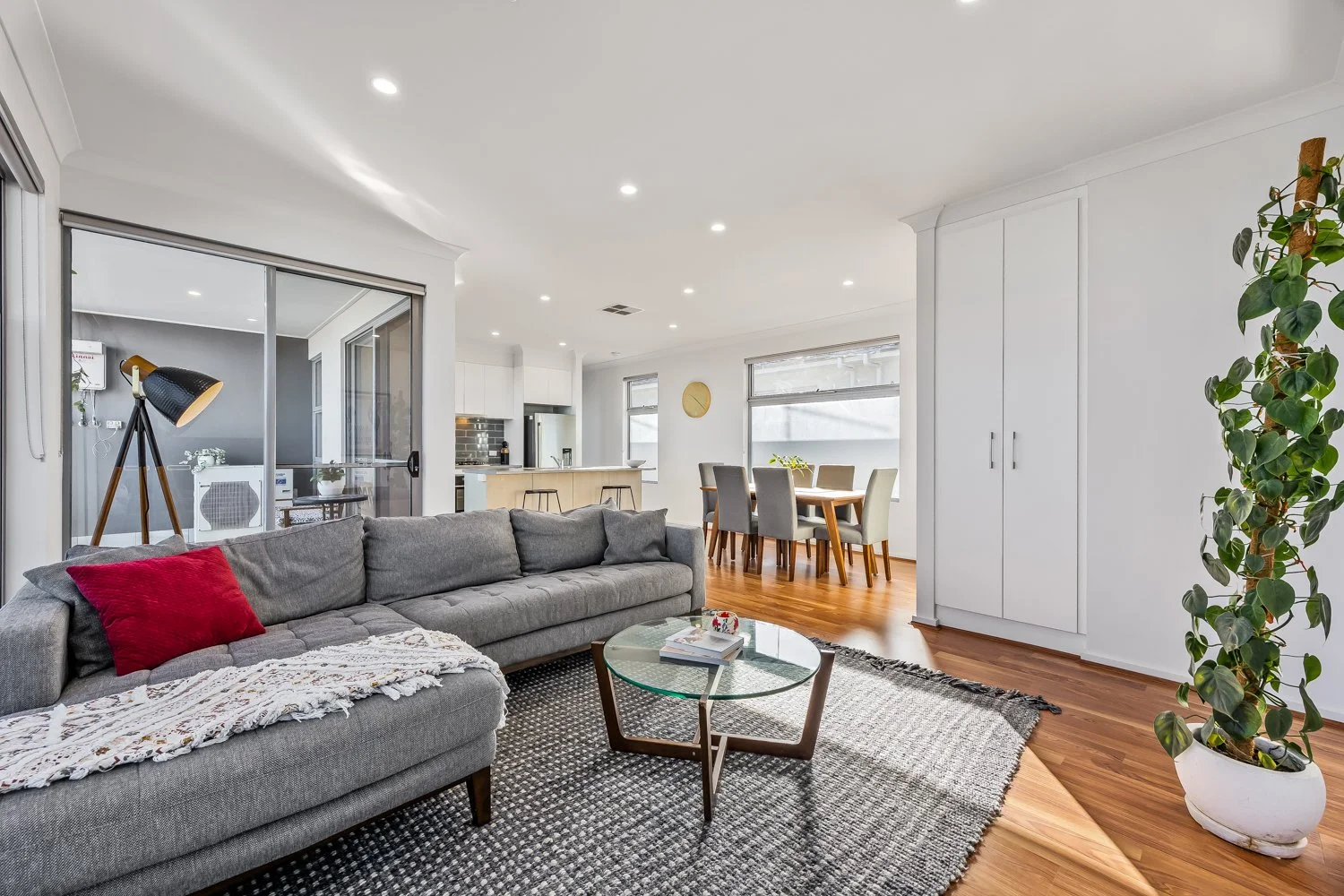 3-28 Elizabeth St, Woodville, SA 5011-06.jpg