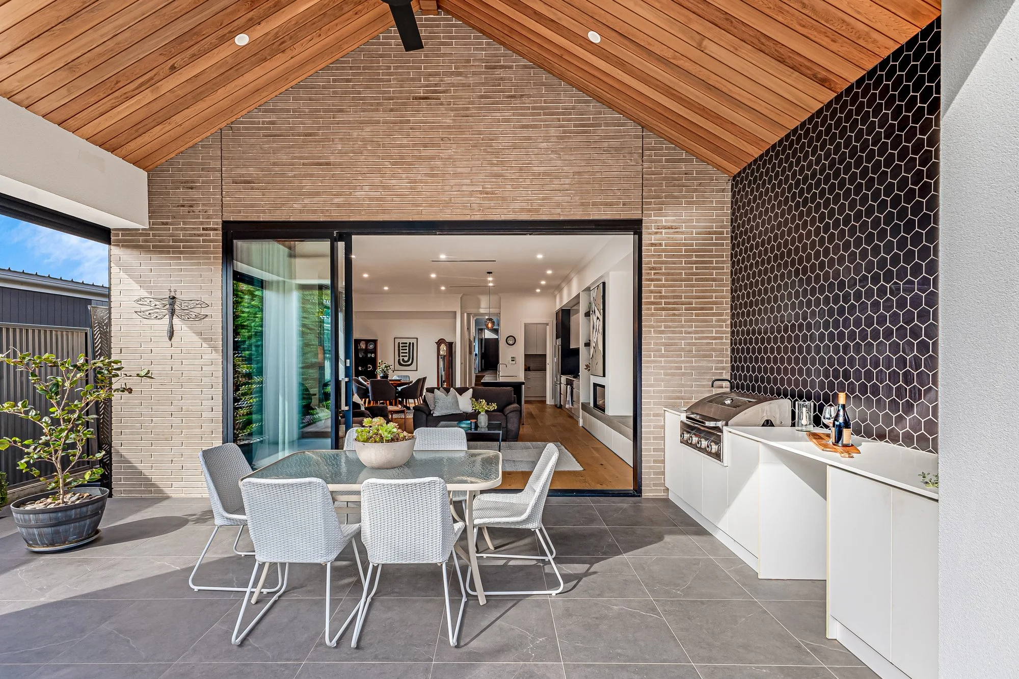 20 Wooltana Ave, Myrtle Bank, SA 5064-21.jpg