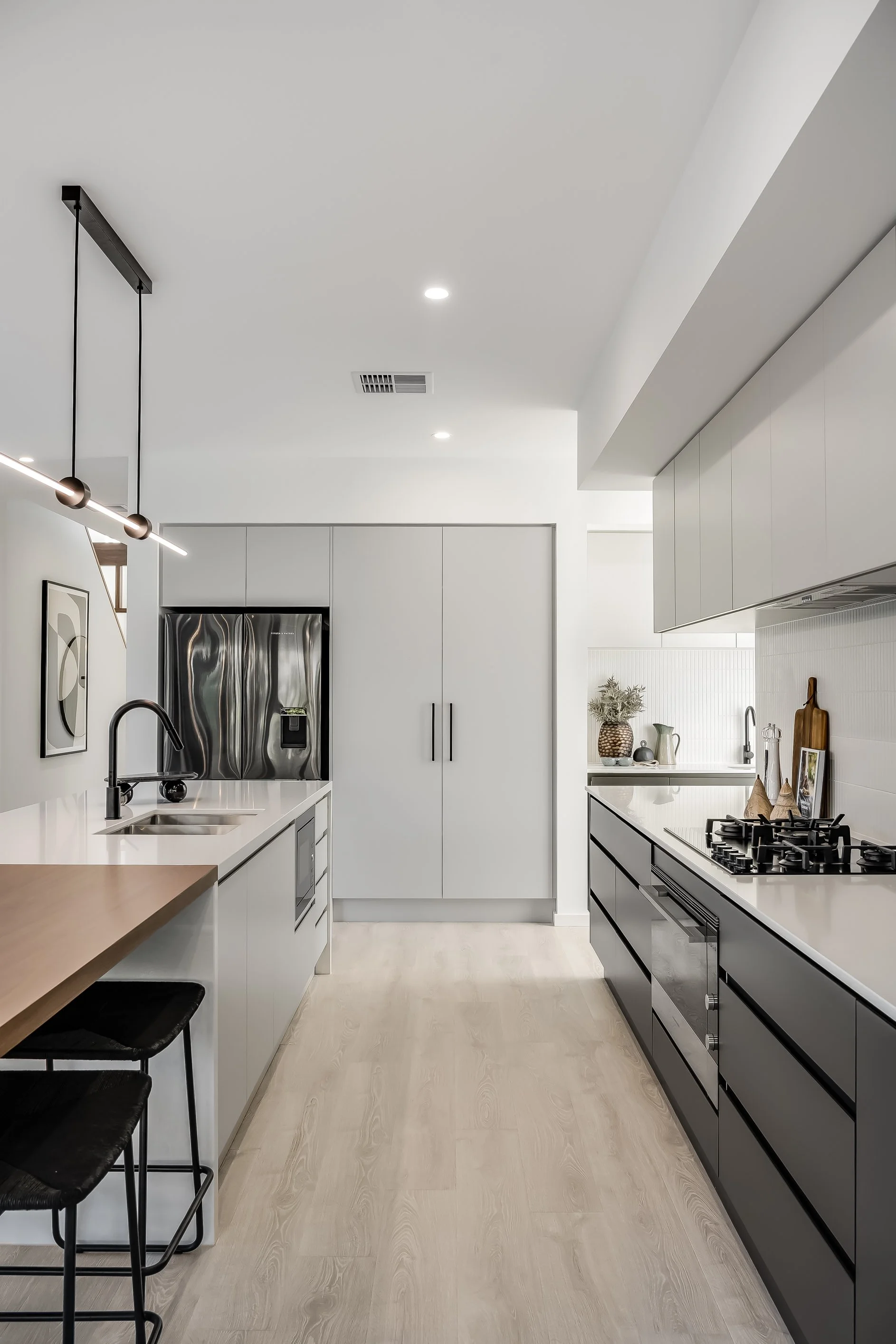 Weeks Homes - Mount Barker - House 02-7.jpg