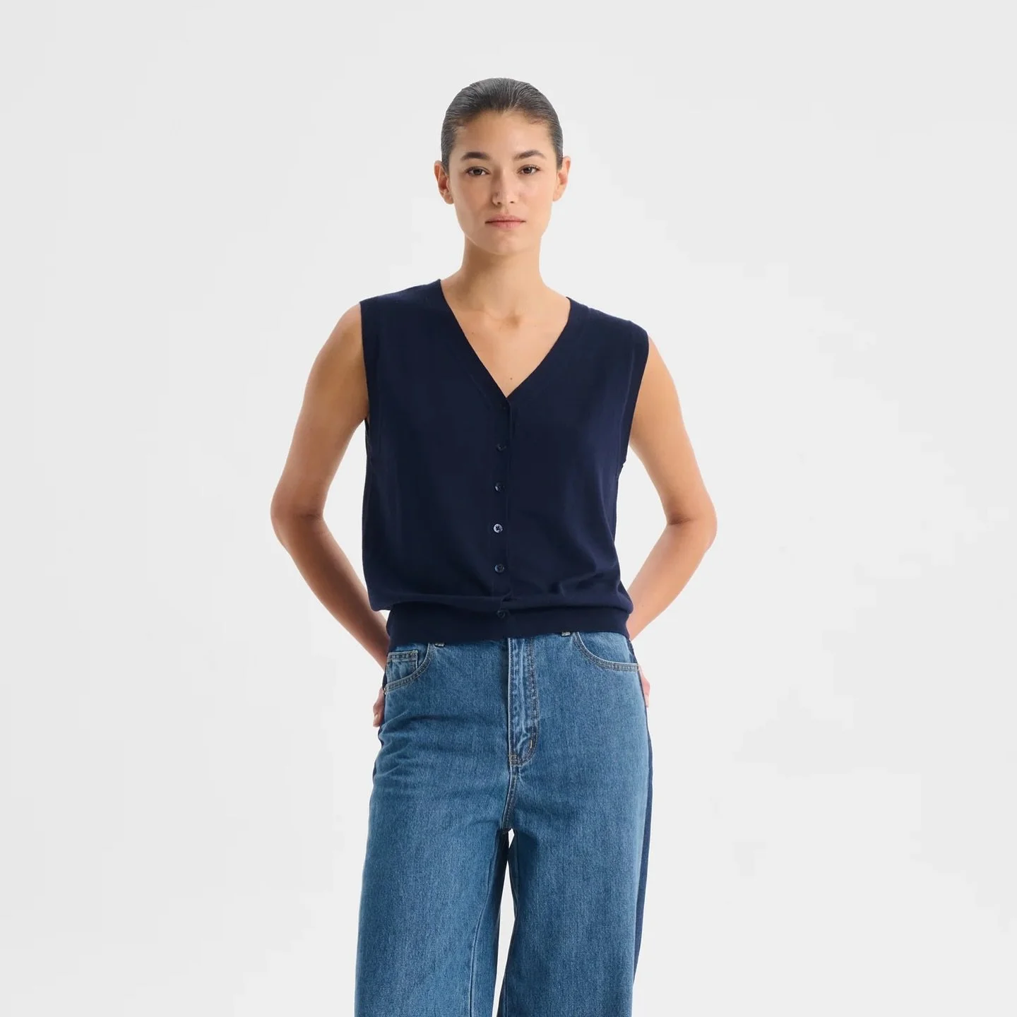 Some days just call for something light, easy and still polished and the Morrison Rhyan Vest ticks every box.
Soft, breathable and effortless to style, it&rsquo;s the perfect layer for warmer days when you still want that pulled-together look.
Pop it