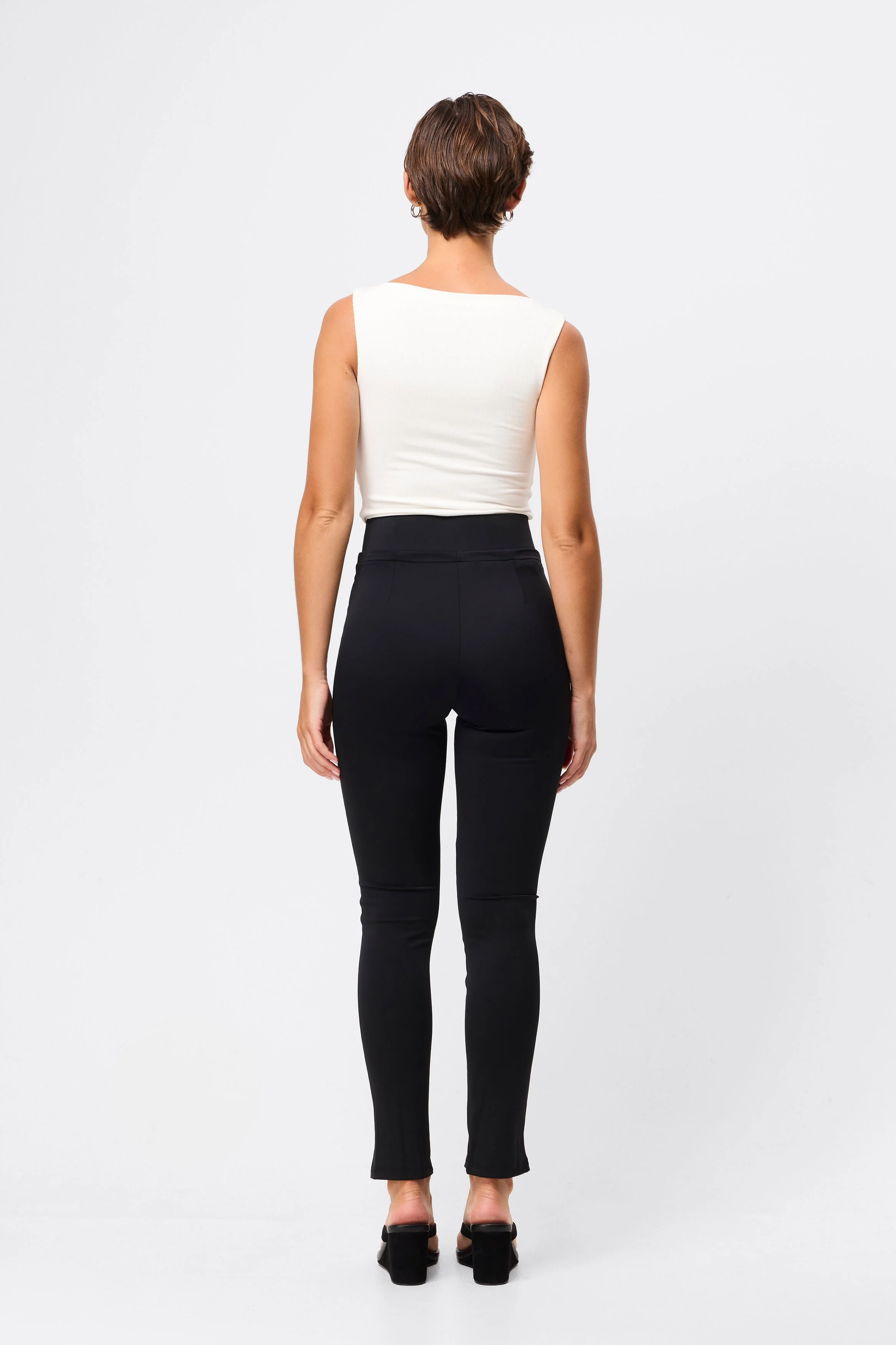 DefensivePant_Black_Ecomm_Summer24_04.jpg