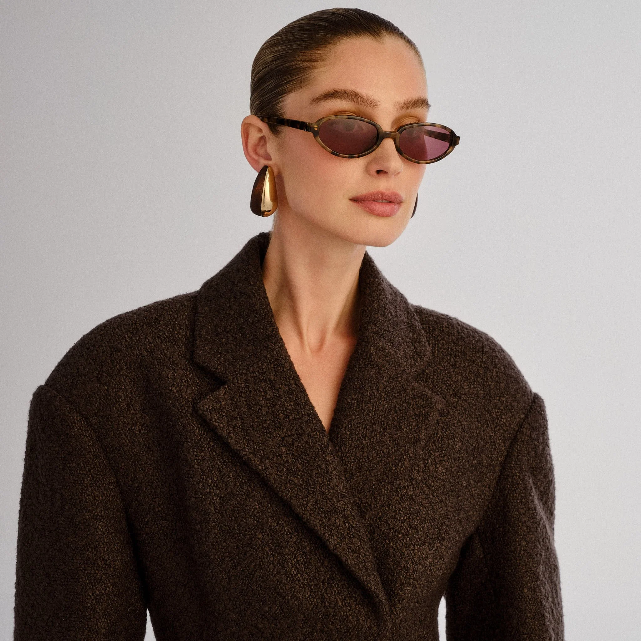LUV2543901_11 THE OLIVE.jpg