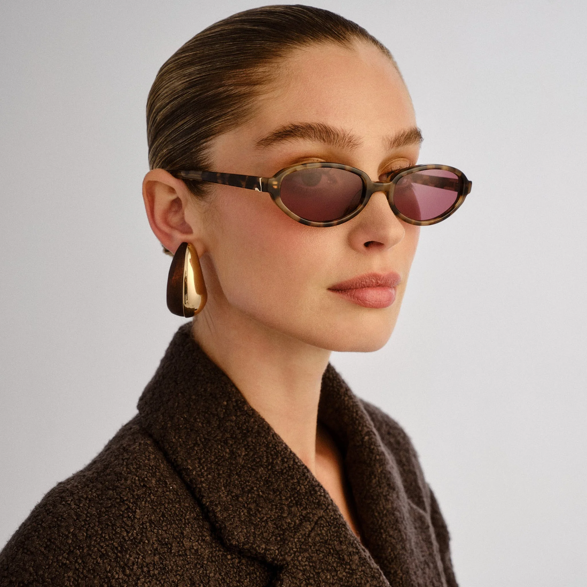 LUV2543901_10 THE OLIVE.jpg
