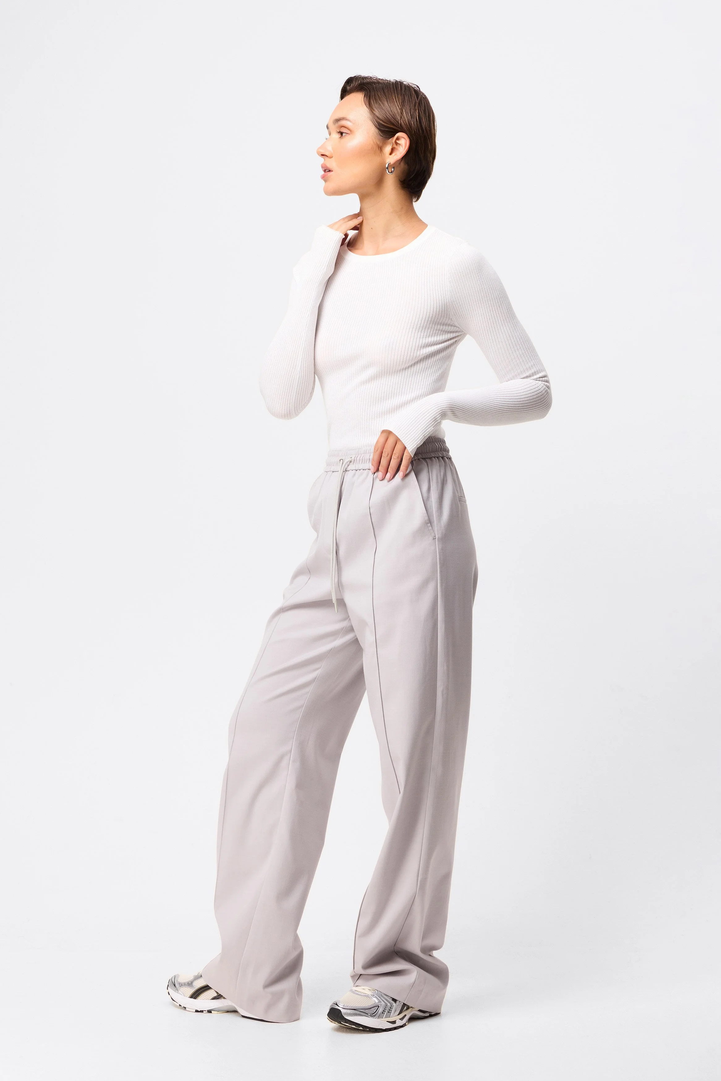 ByYourSidePant_Grey_Ecomm_SpringEssentials25_03.jpg