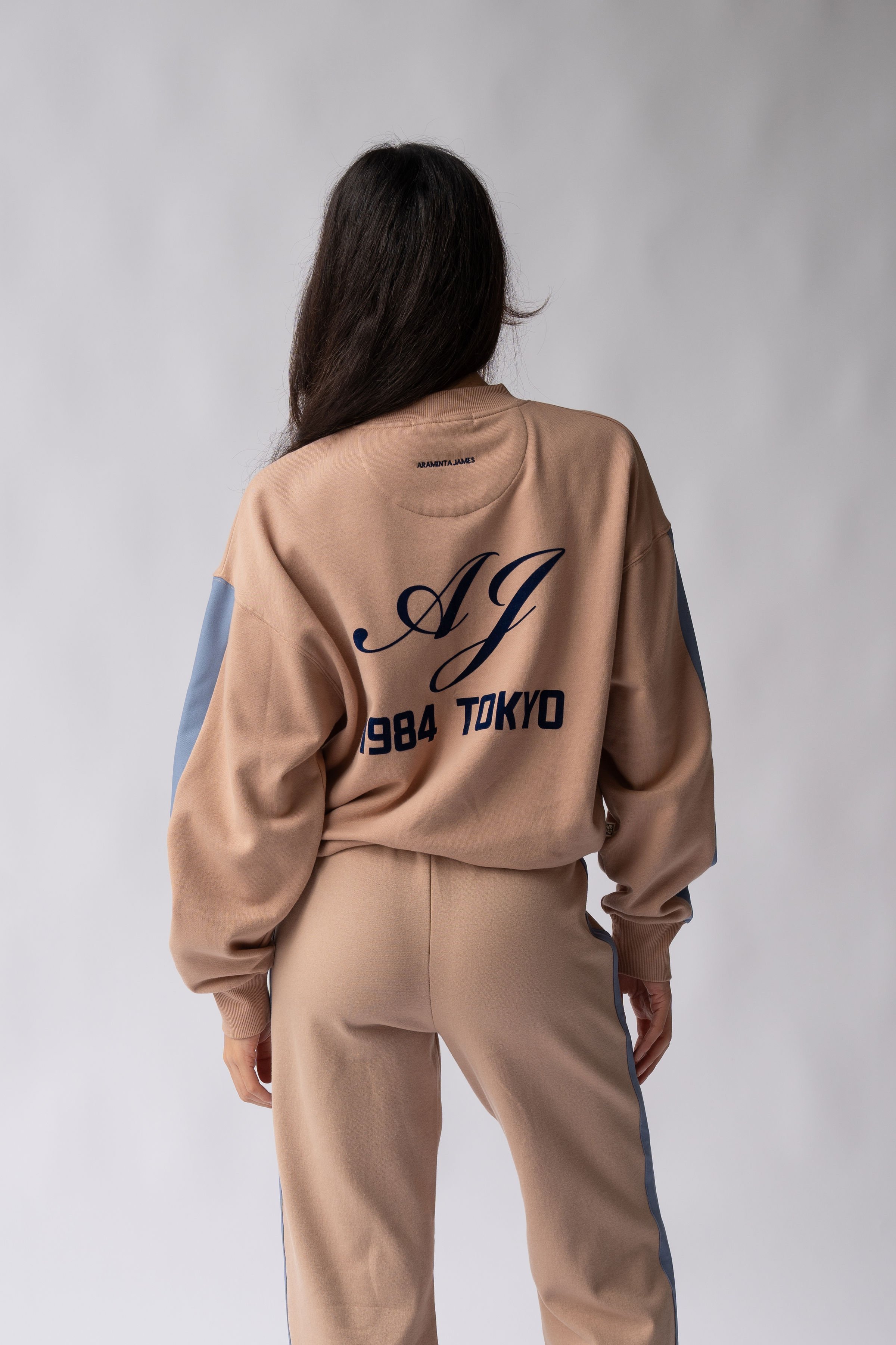 AJ_JFM_Studio_Sencillo-109 (1).jpg