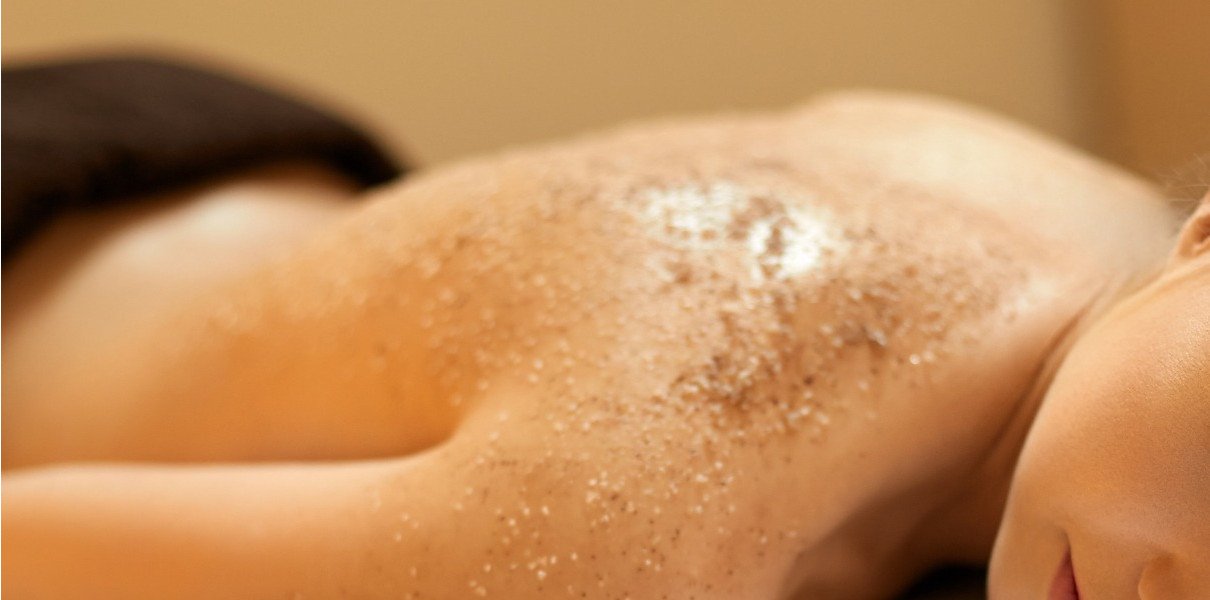 Nourishing Elemis Frangipani Body Exfoliation followed by Elemis Frangipani Oil Wrap